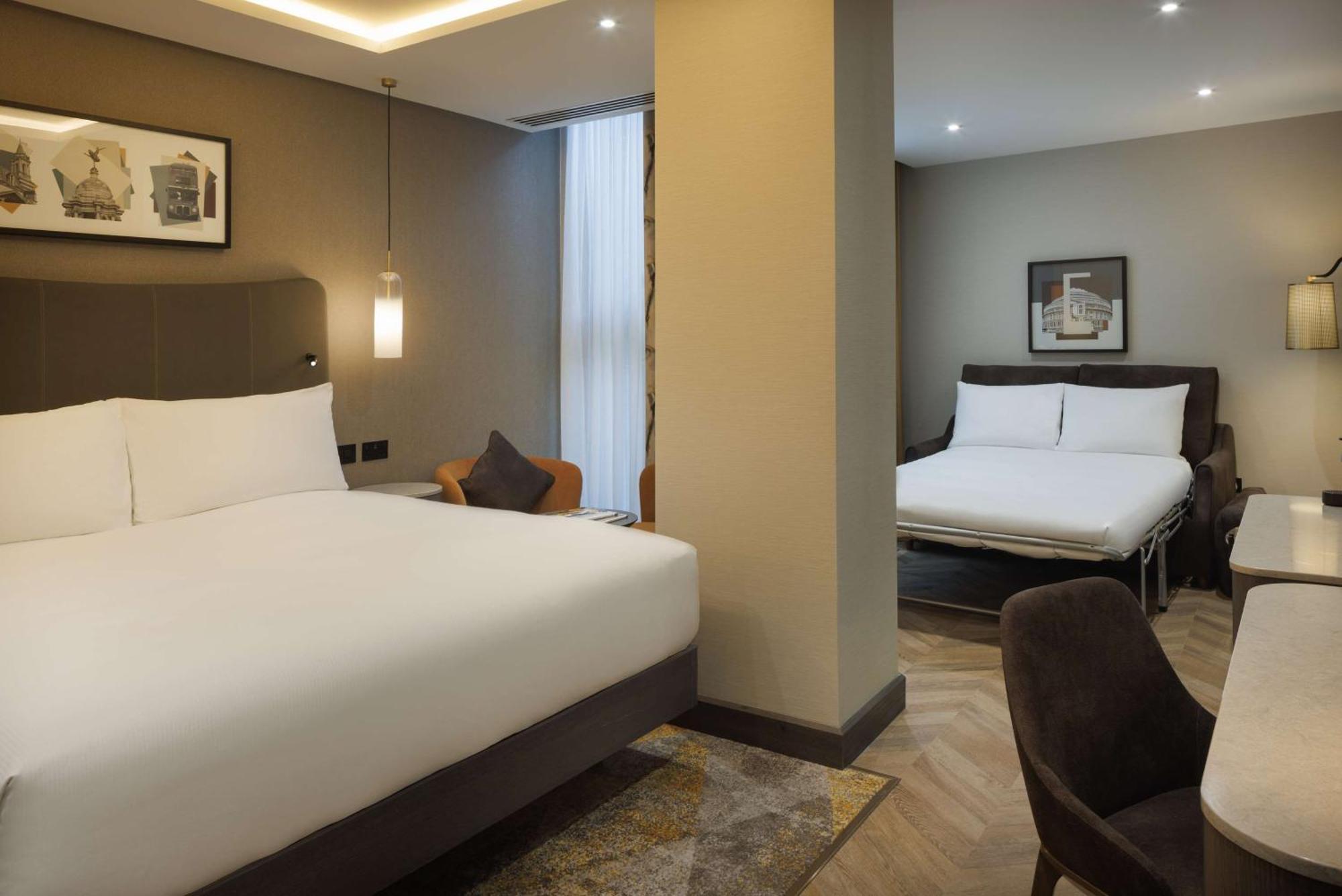 Doubletree By Hilton Victoria Londra