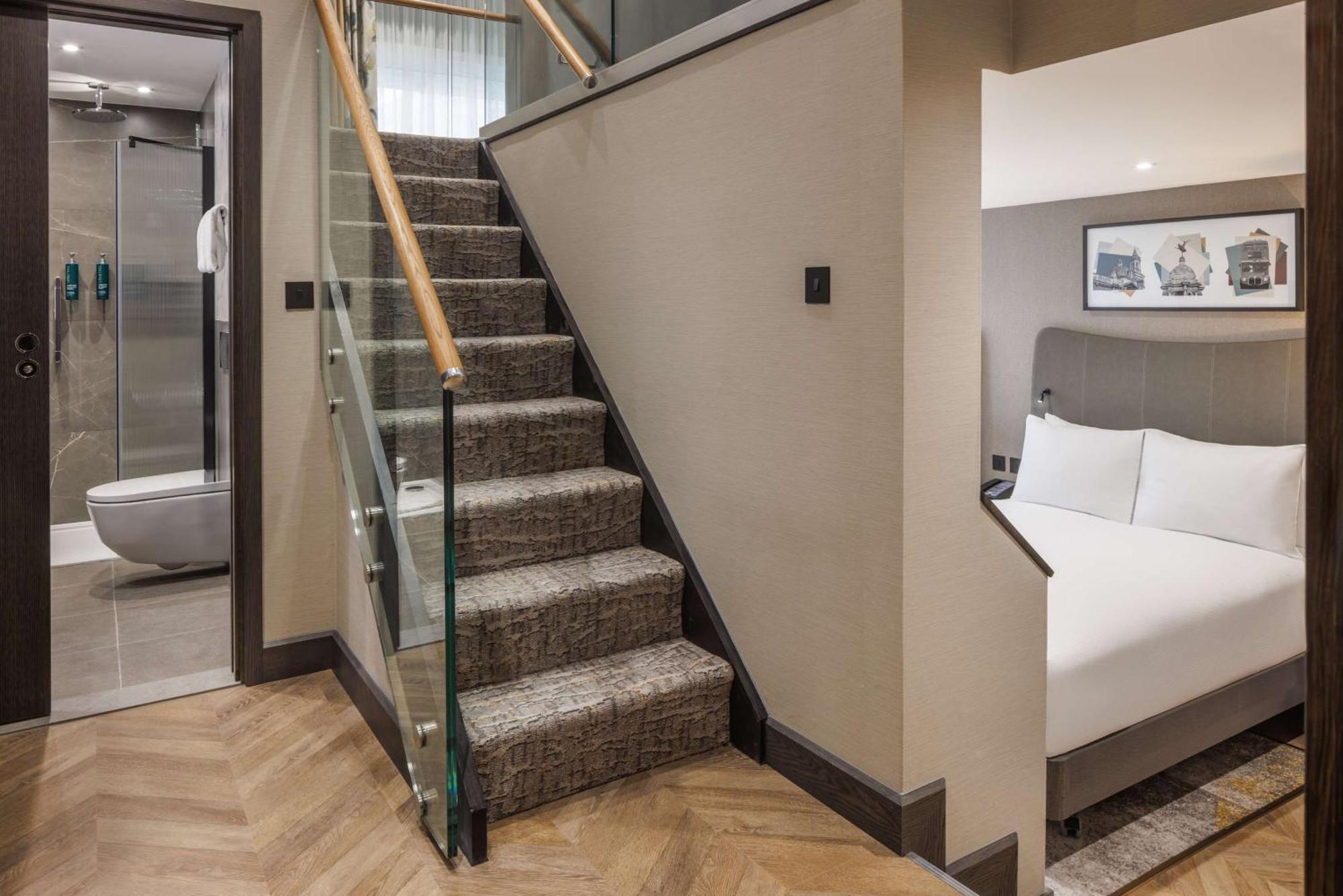 Doubletree By Hilton Victoria Hotel Londra