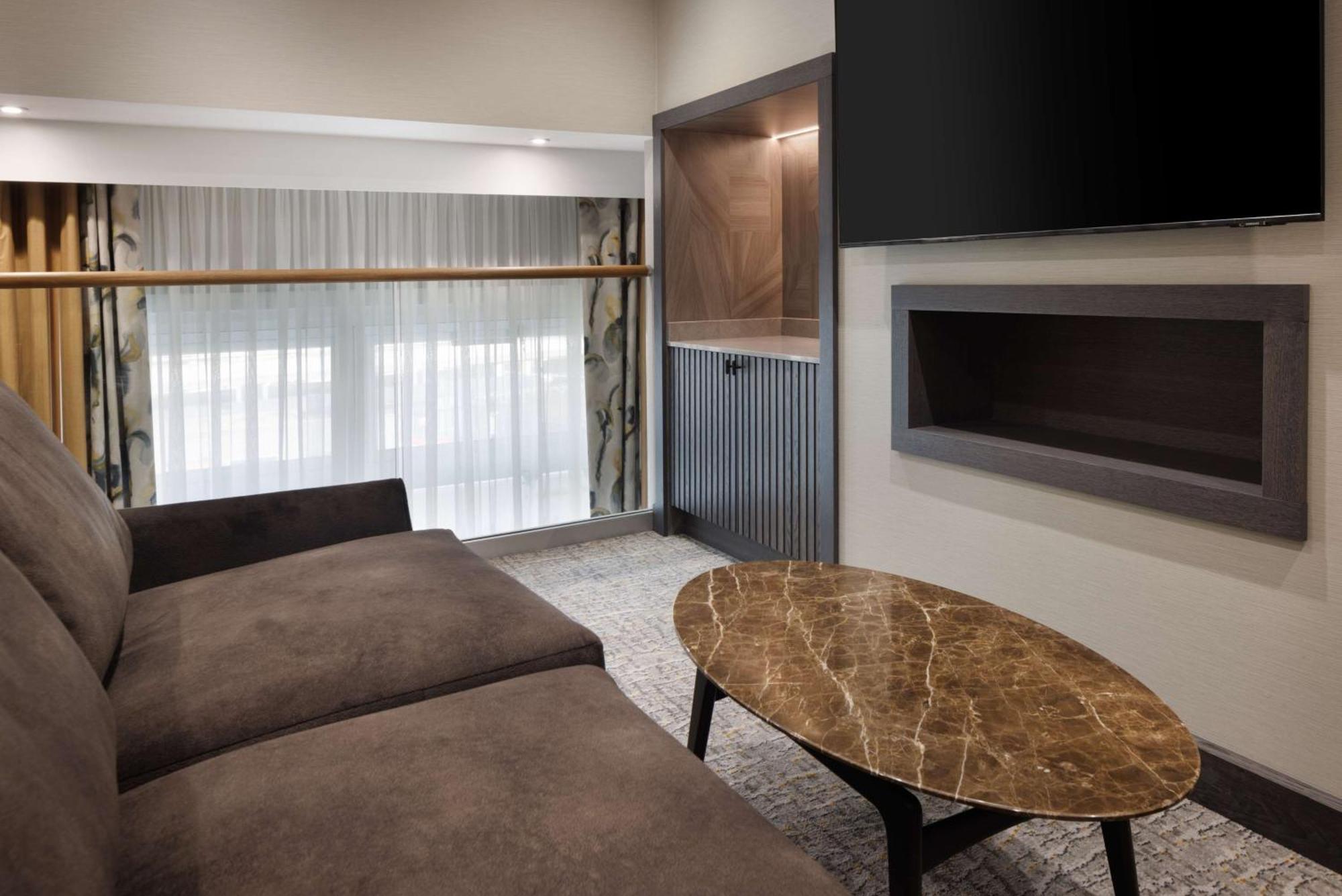 Hotel Doubletree By Hilton Victoria Londra