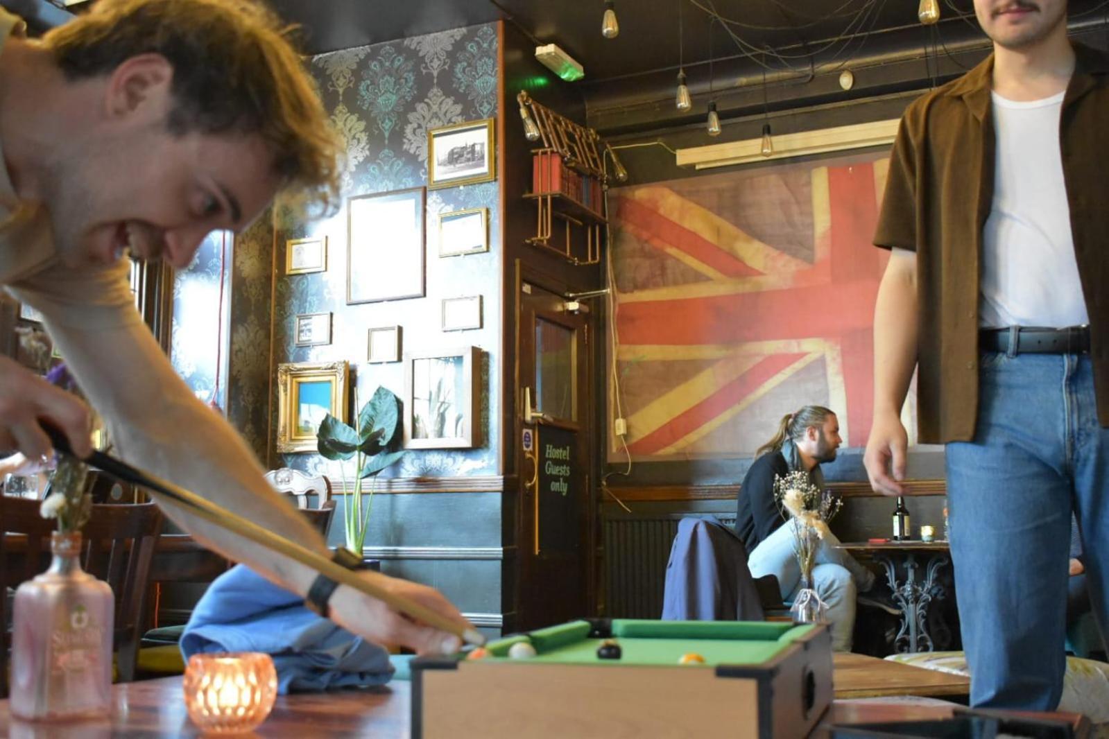 The Walrus Bar&hostel Hostel *