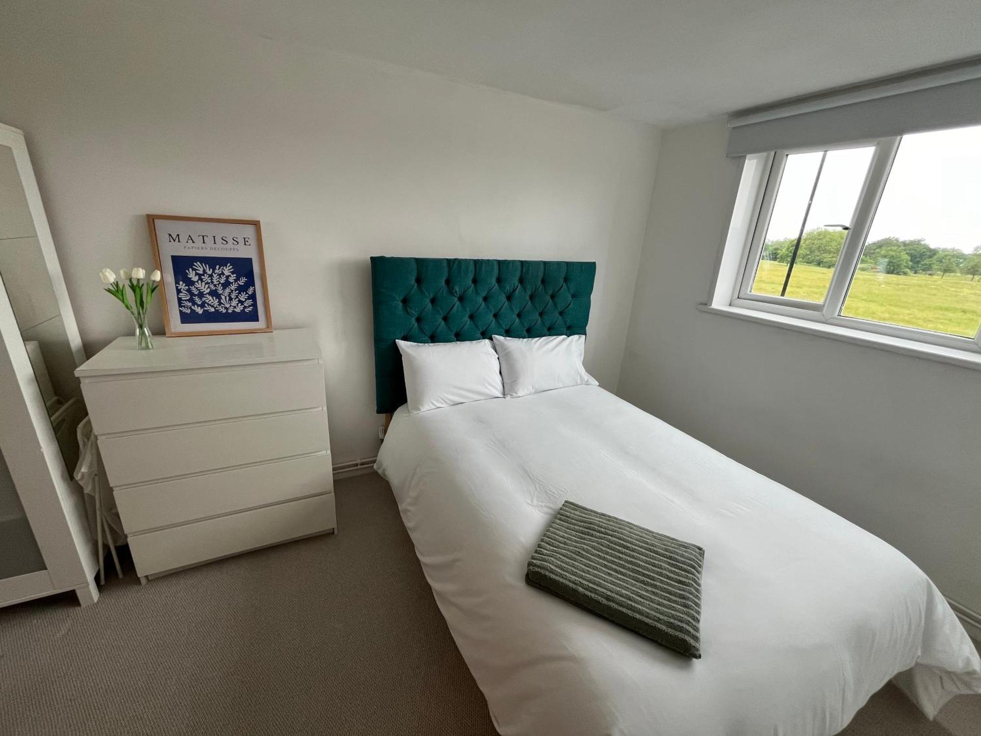 Lägenhet Spacious 2 Bed Flat Near Elizabeth Line