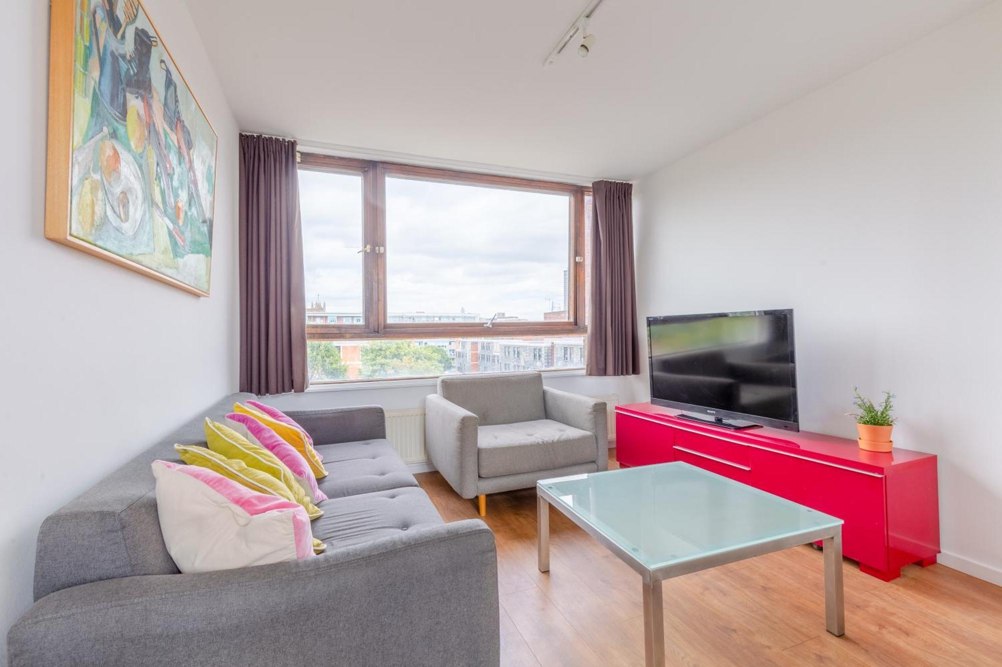 Unique Spacious Central 3 Bedroom With Rooftop Terrace * Londen