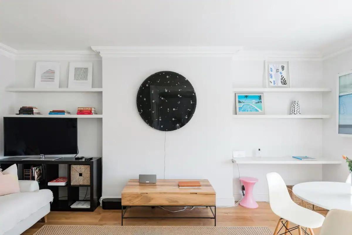 Notting Hill On Tree-lined Street Near Tube Stations Apartment London