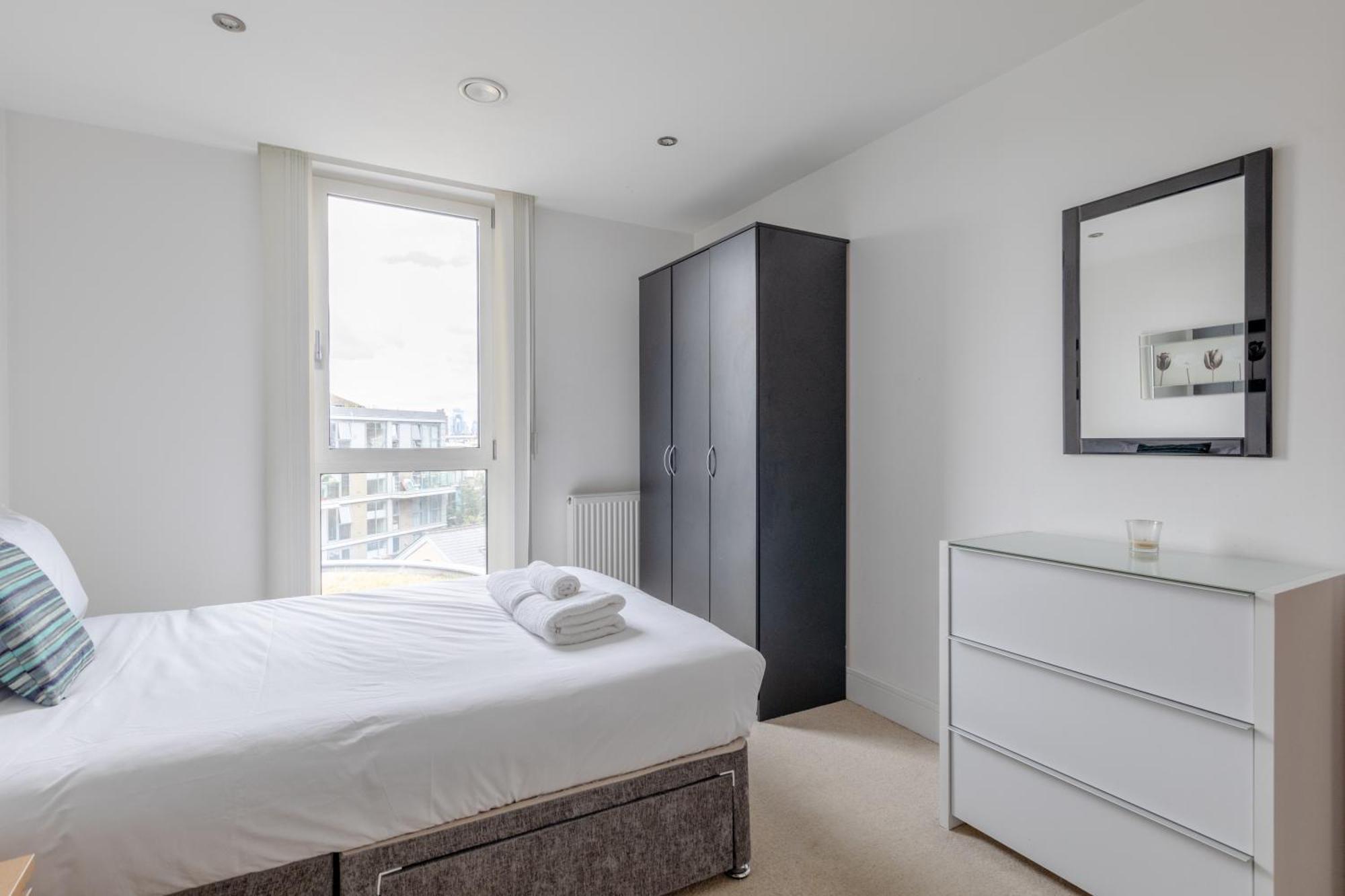 Sleek & Sunny 1bd Flat Near Greenwhich - Deptford! Londres