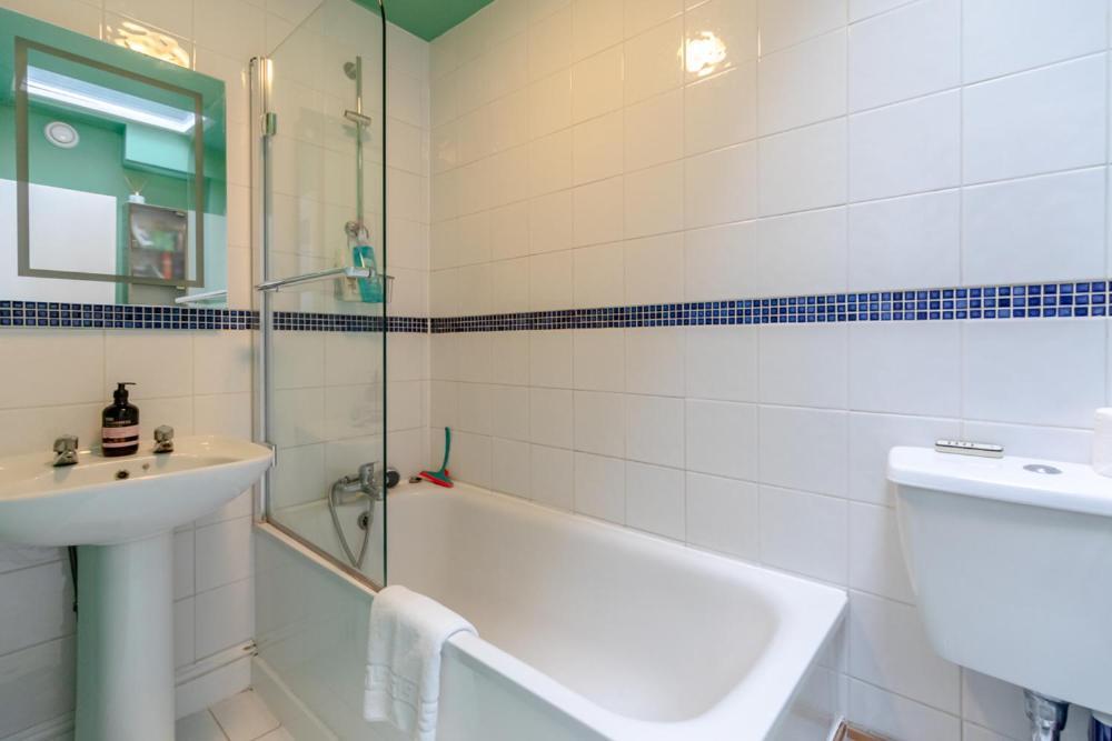 Lägenhet Quaint & Cosy 1 Bedroom Flat - Kensington Olympia!