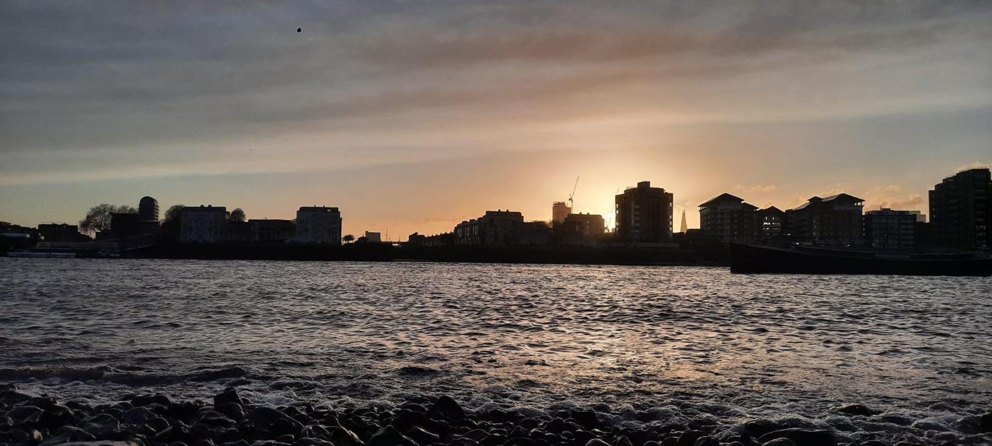 1 Bed, G-floor Close To O2, Excel And Airport Apartment