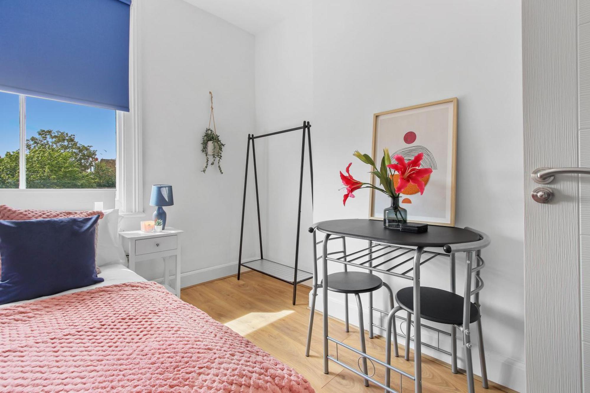 Zee Homes W6 * London
