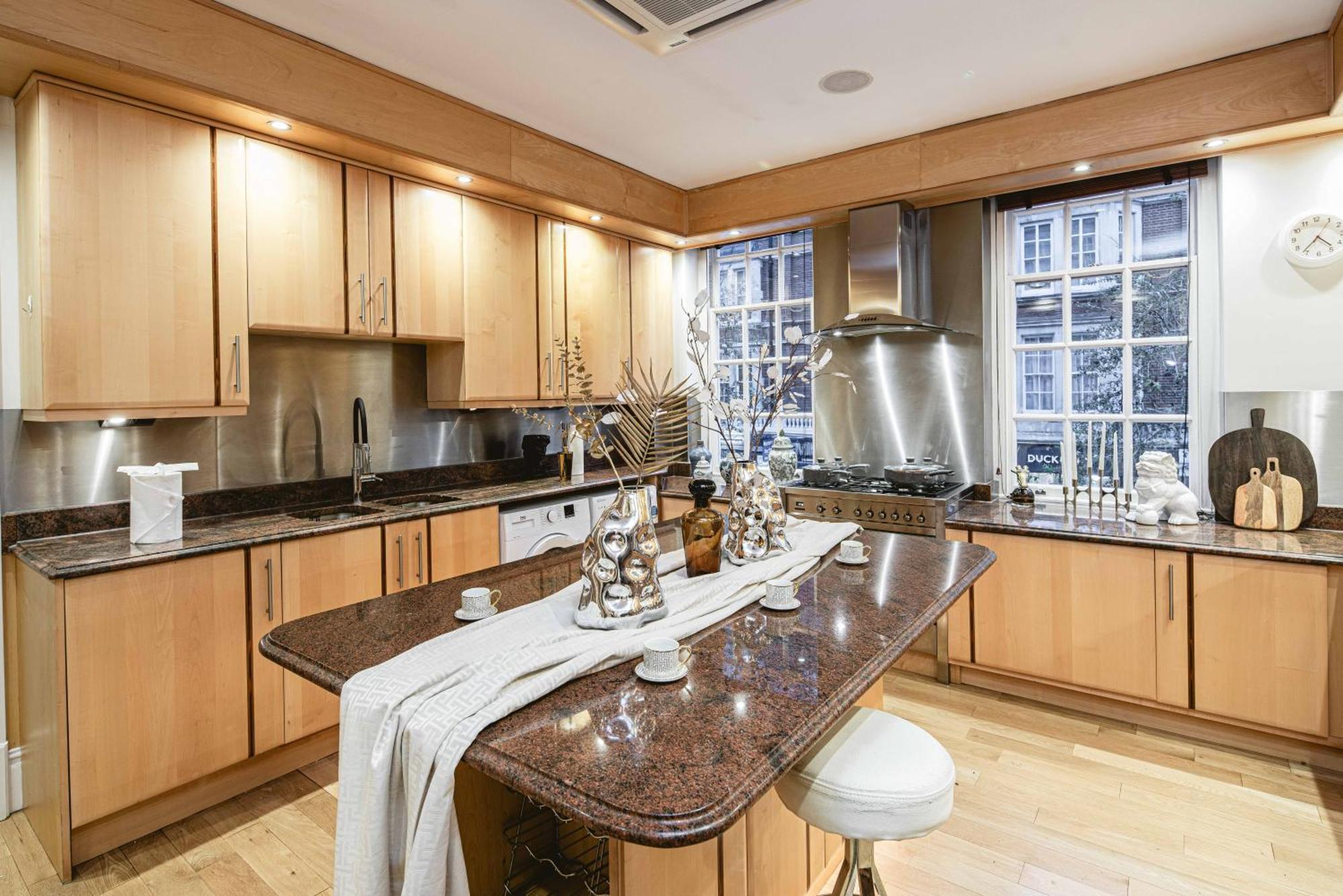 Mayfair-dreamhouse-ac-selfridges-oxfordstreet-superluxury *