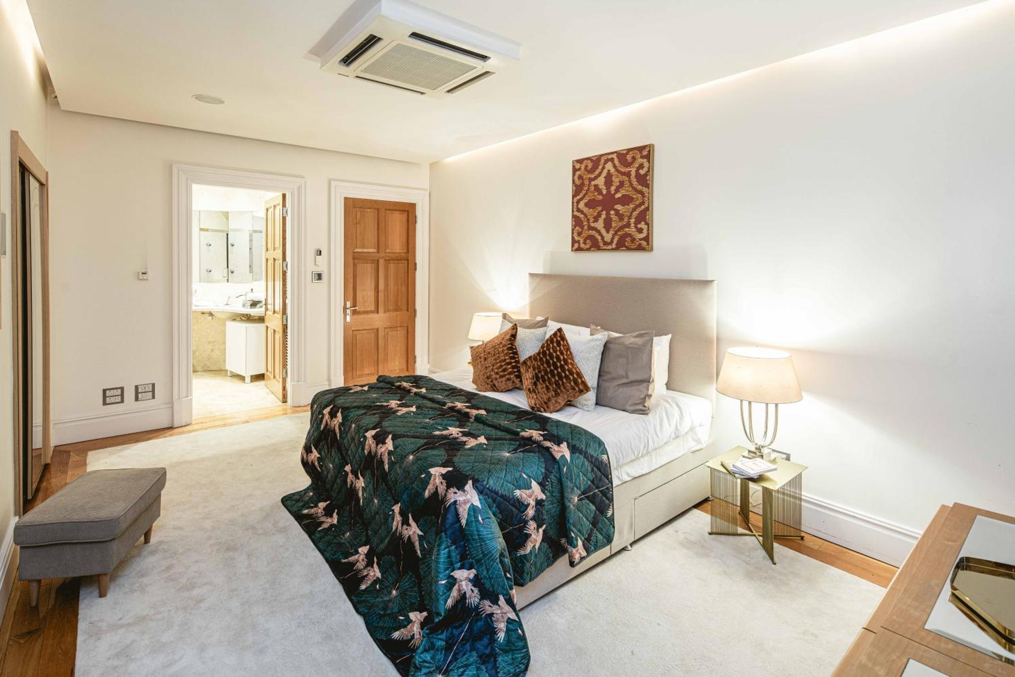 Mayfair-dreamhouse-ac-selfridges-oxfordstreet-superluxury London