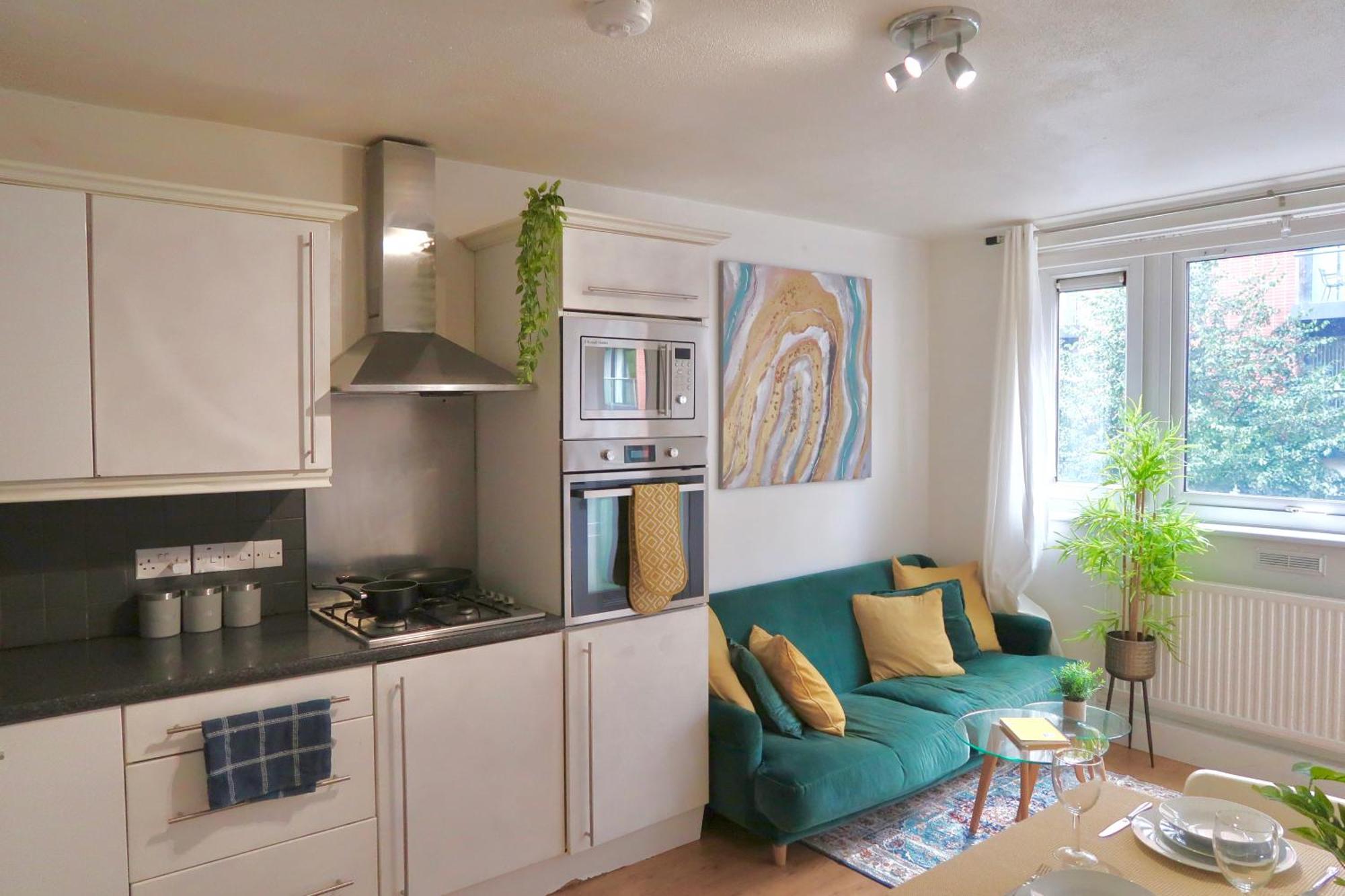 Chic 4-bed In Trendy Clerkenwell W Balcony And Walking Distance To Tube * London