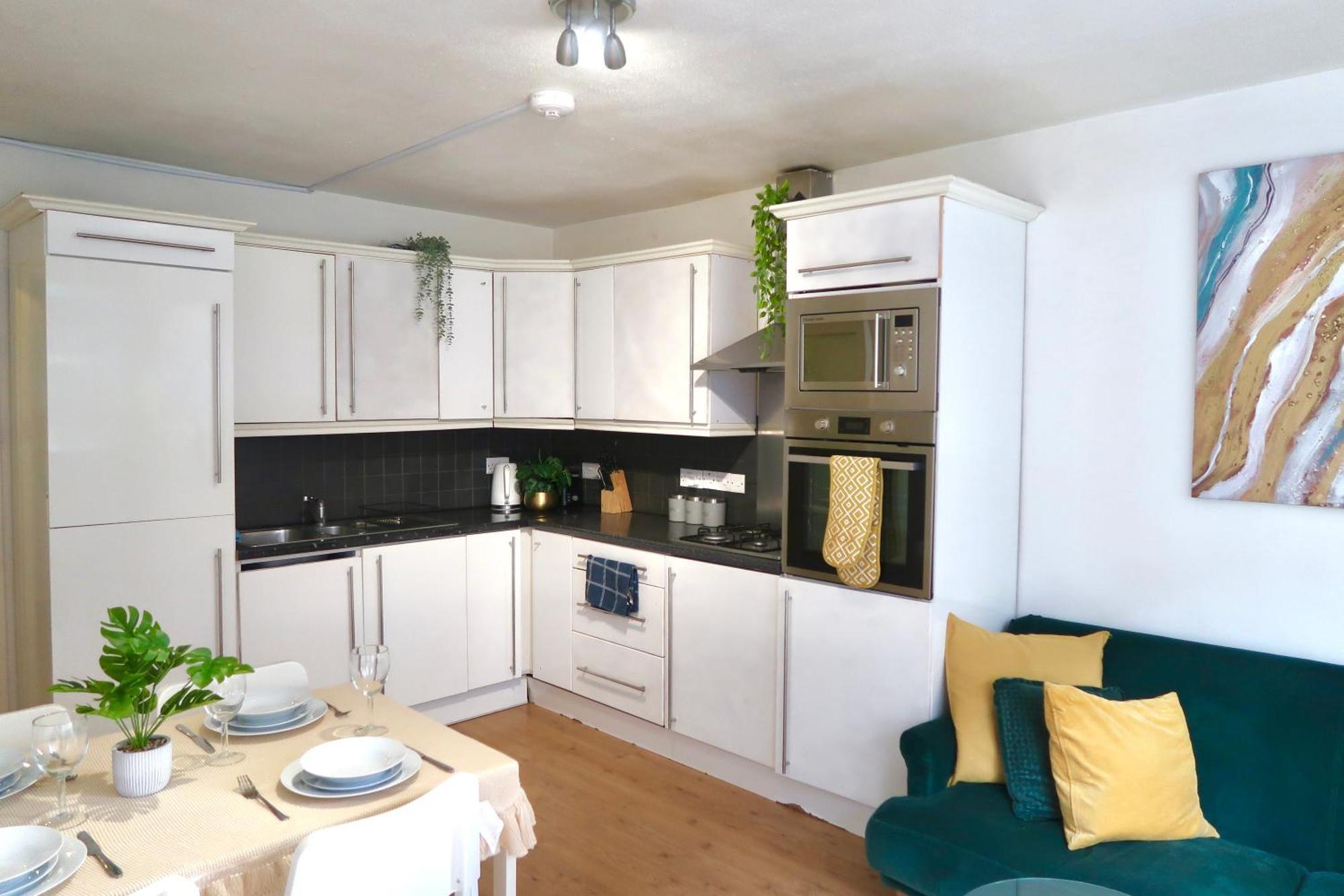Apartment Chic 4-bed In Trendy Clerkenwell W Balcony And Walking Distance To Tube