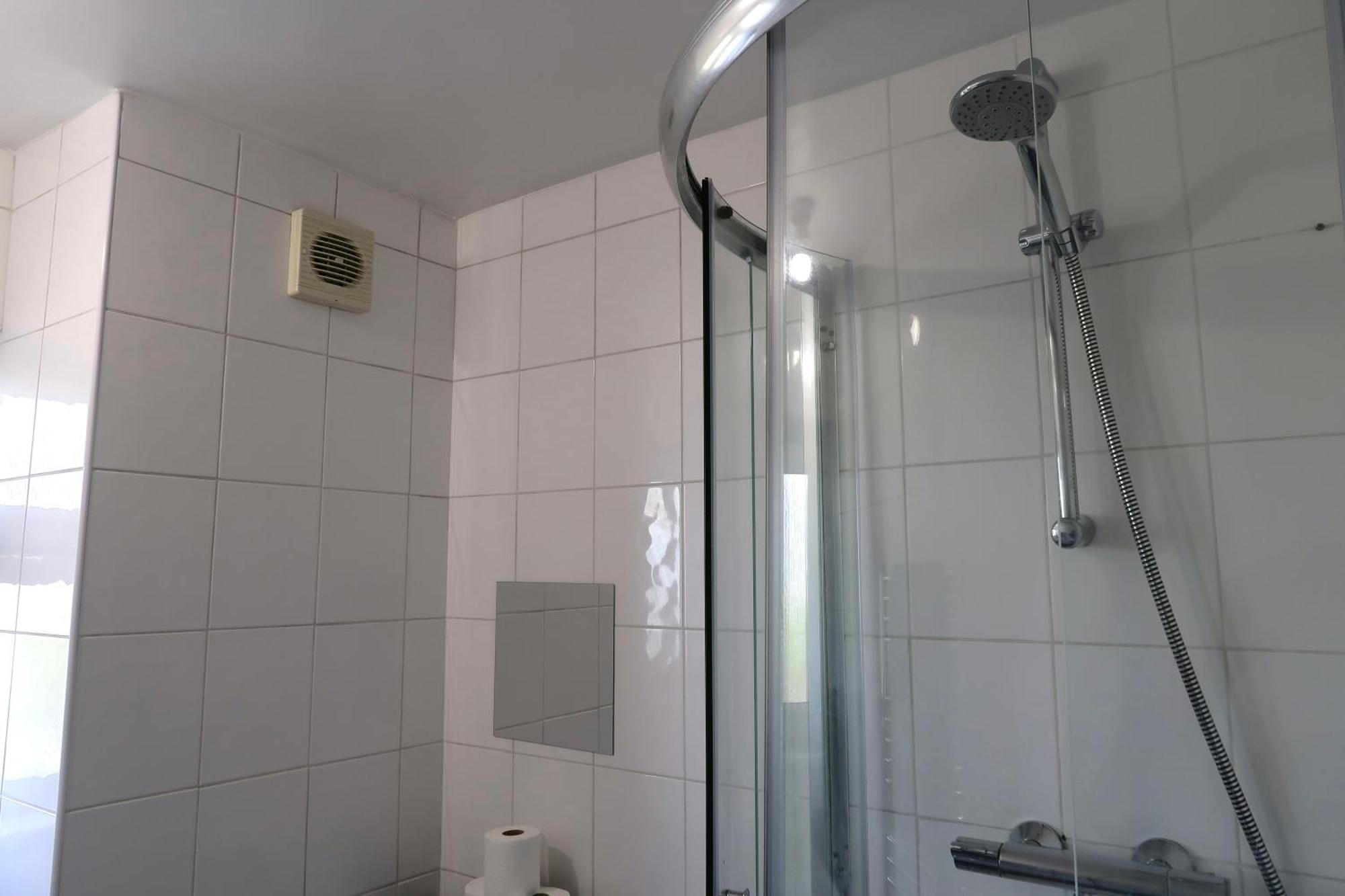 Apartment Chic 4-bed In Trendy Clerkenwell W Balcony And Walking Distance To Tube London