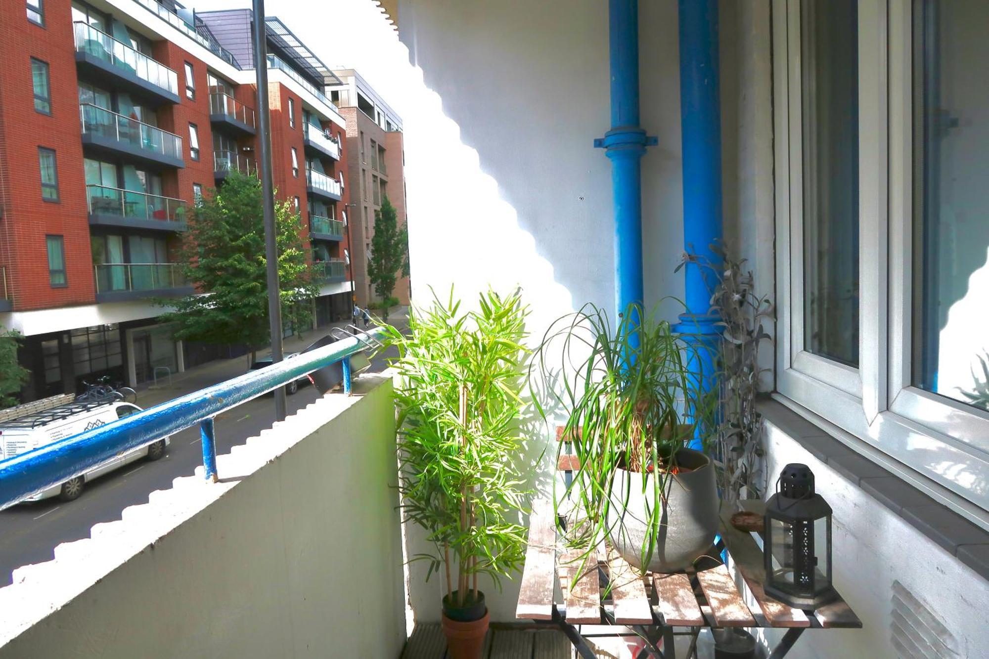 Chic 4-bed In Trendy Clerkenwell W Balcony And Walking Distance To Tube London