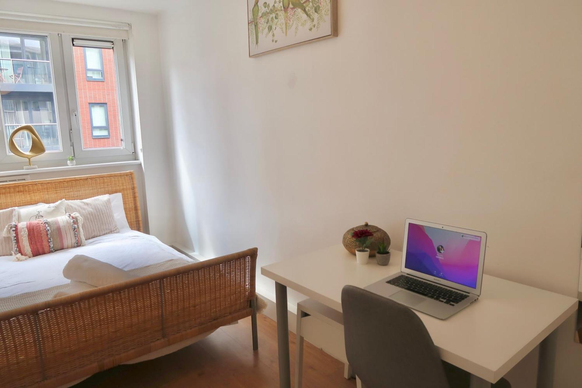 Chic 4-bed In Trendy Clerkenwell W Balcony And Walking Distance To Tube London