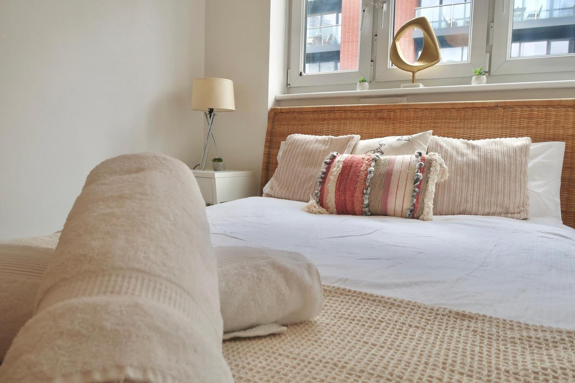 Apartment Chic 4-bed In Trendy Clerkenwell W Balcony And Walking Distance To Tube *