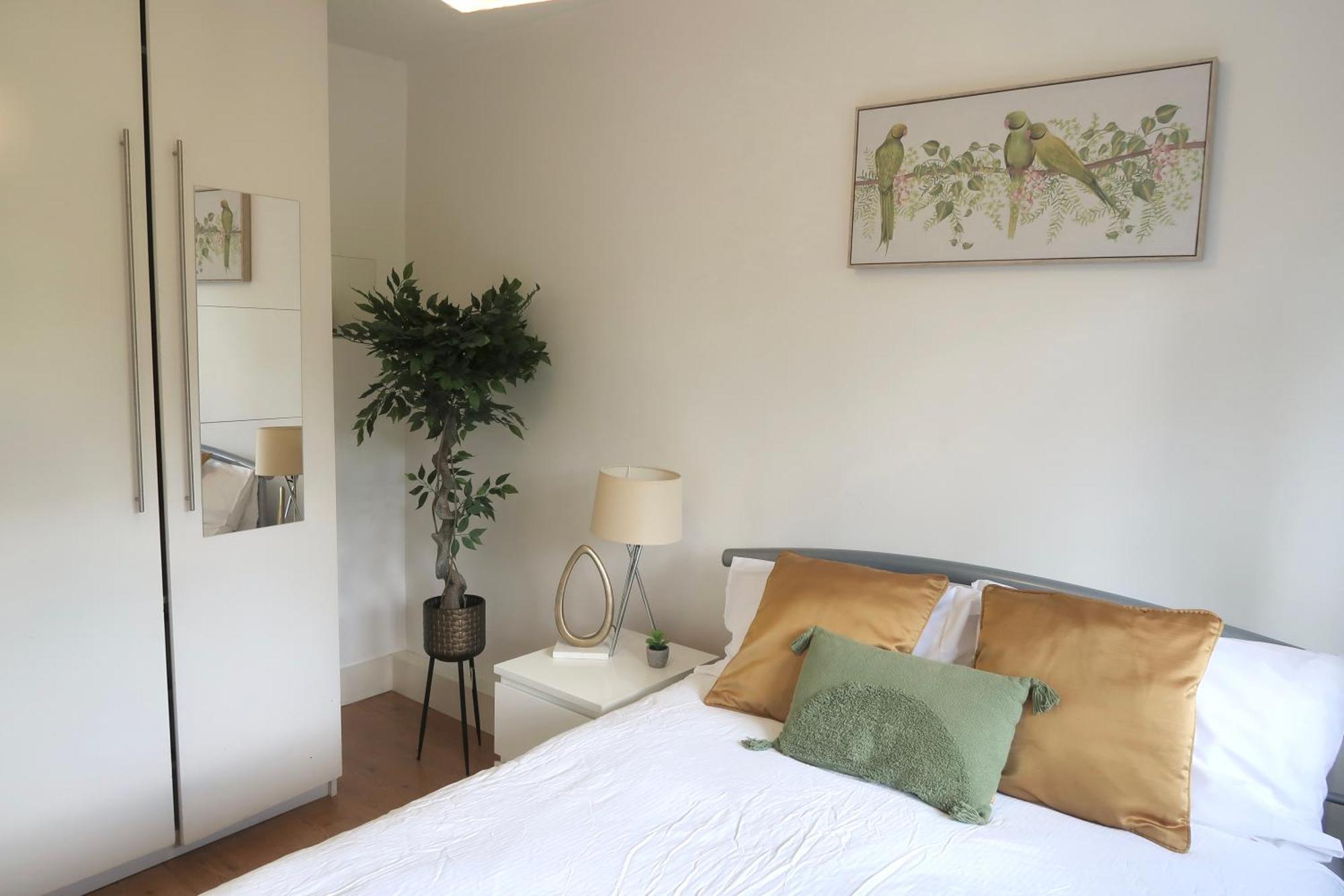 Chic 4-bed In Trendy Clerkenwell W Balcony And Walking Distance To Tube Apartment *
