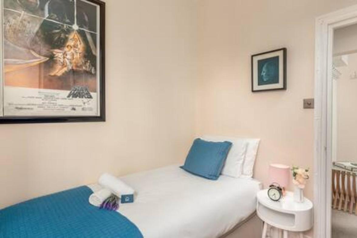 Lovely 2-bed Flat Next To Oval Cricket Ground * London