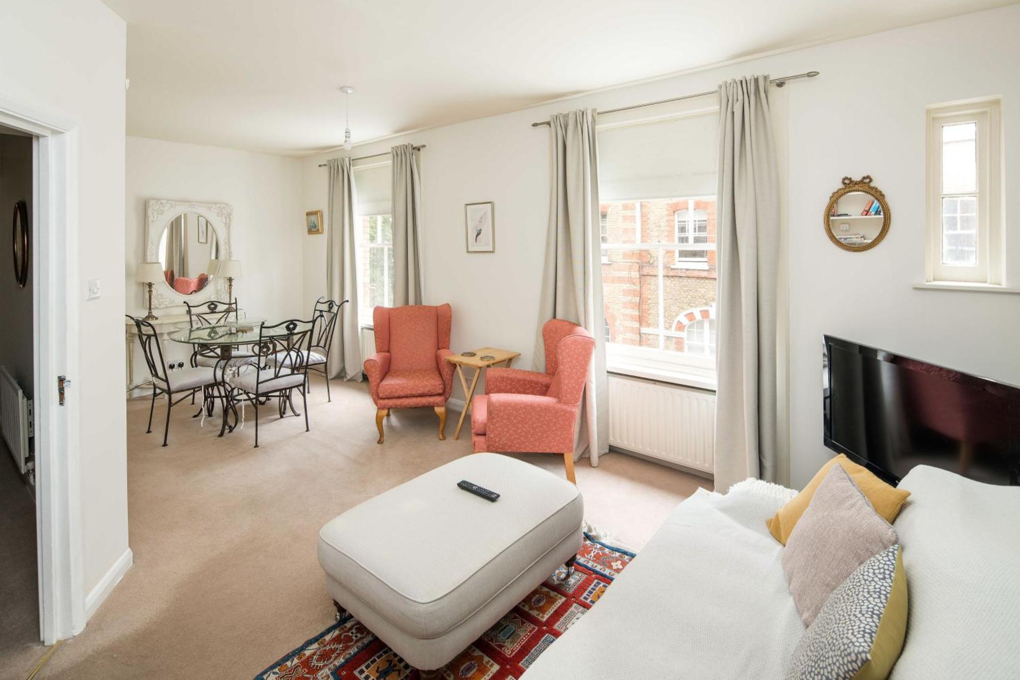 New Sleek 2bd Flat Oxford Street/soho/fitzrovia Apartment London