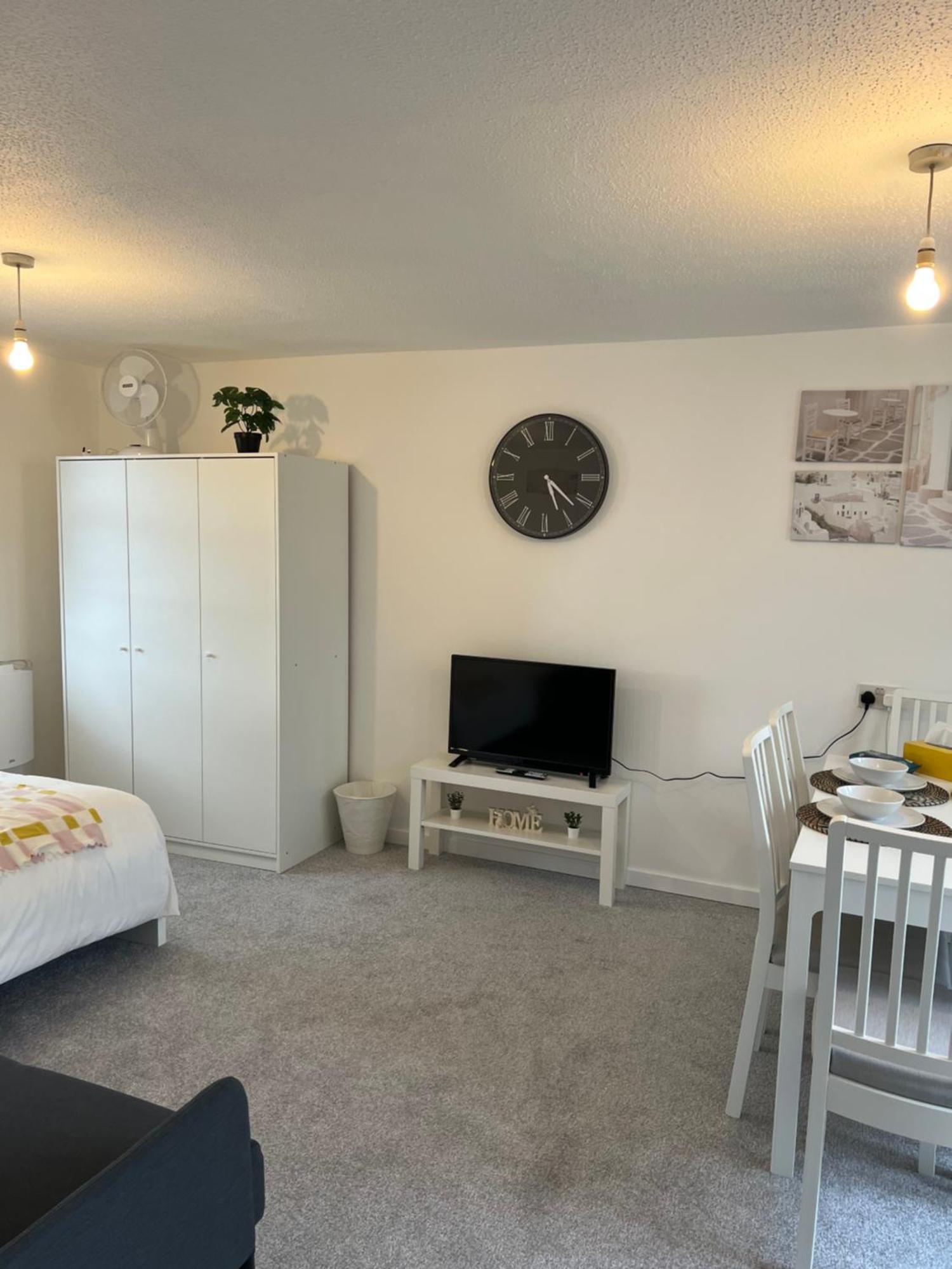 Lovely Entire Flat With Private Balcony In Euston-central Appartement *