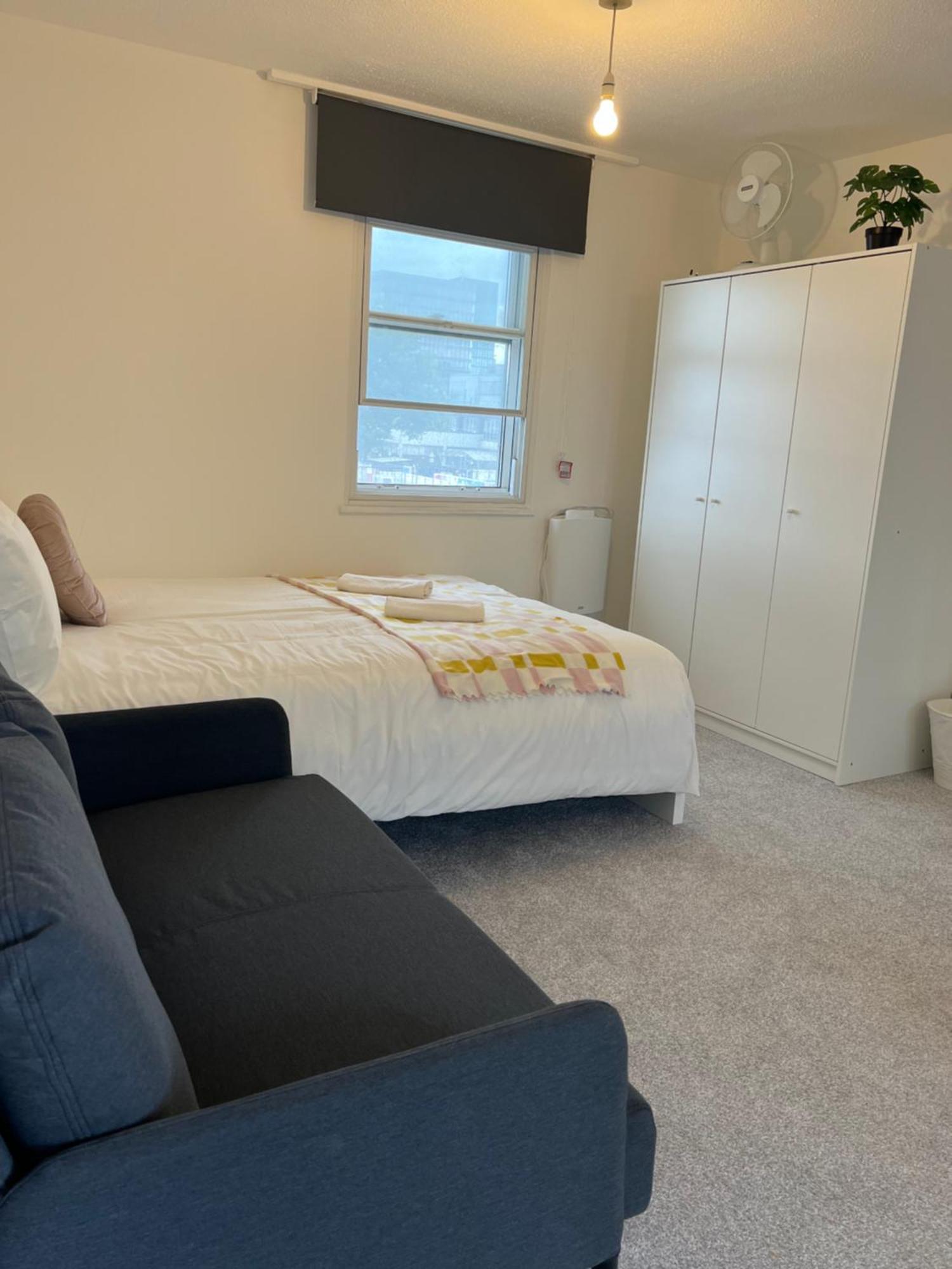 Lovely Entire Flat With Private Balcony In Euston-central Appartement Londres