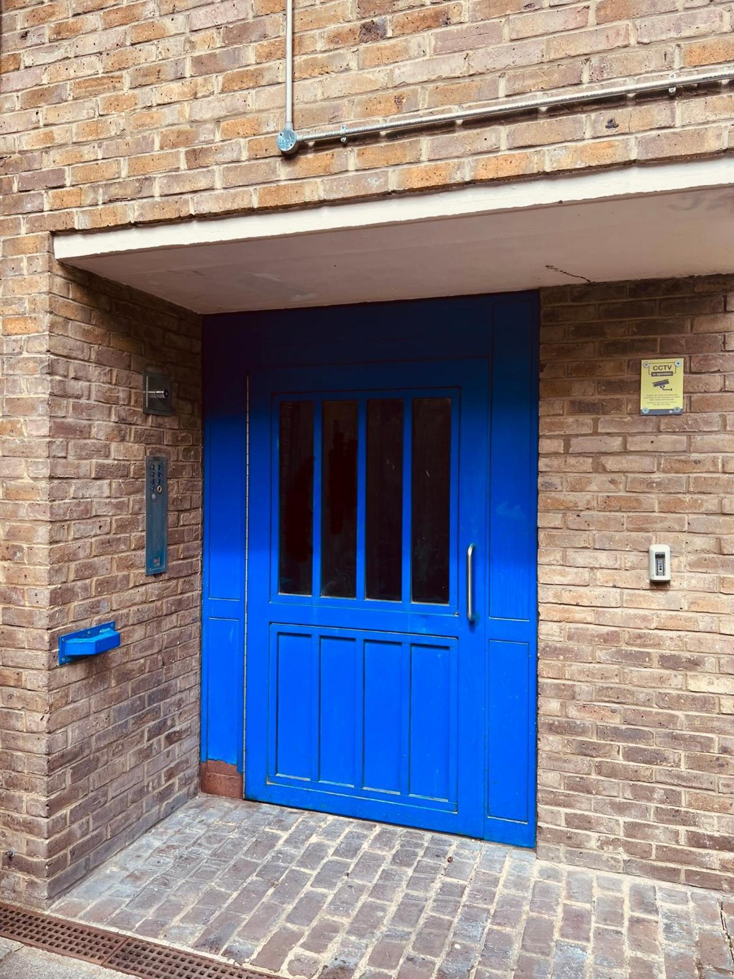 Lovely Entire Flat With Private Balcony In Euston-central * Londres
