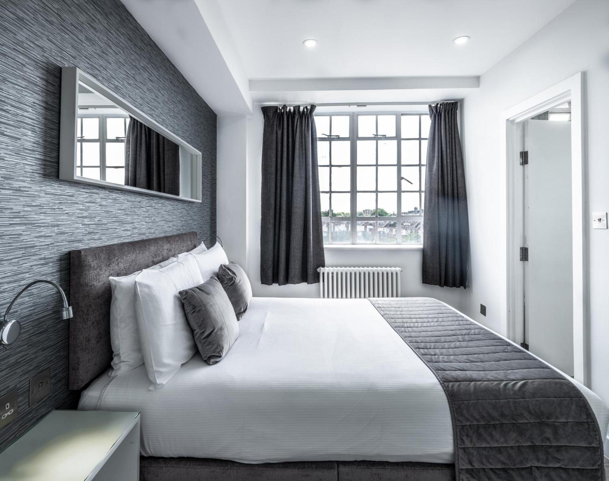 Chelsea Cloisters Serviced Apartment *
