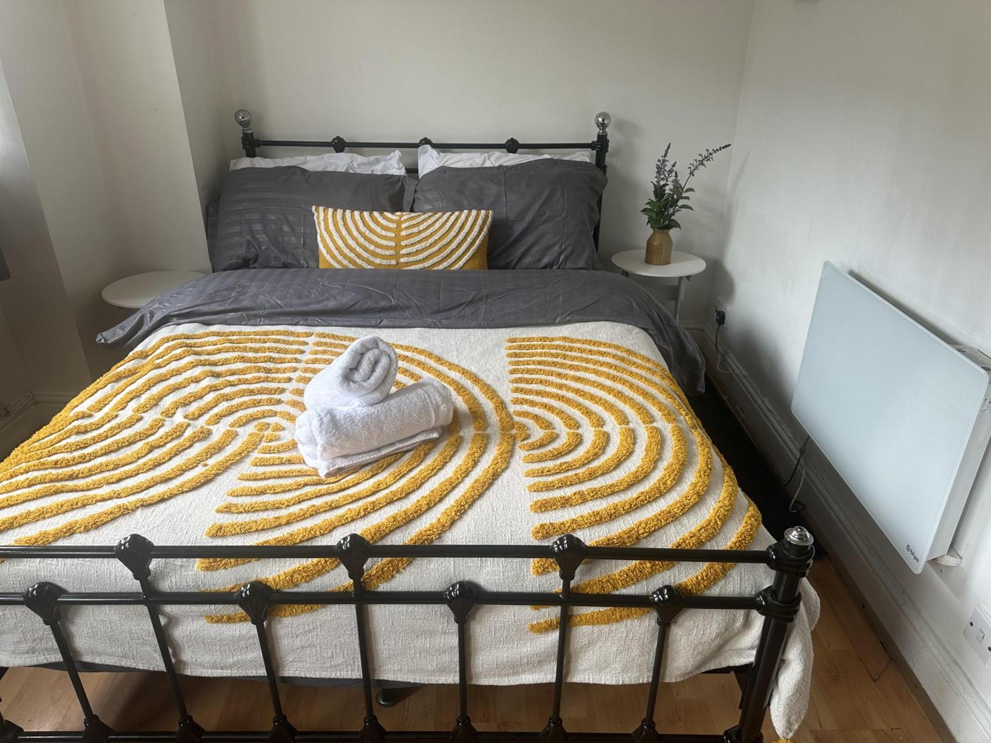 Charming 1-bed In Lägenhet