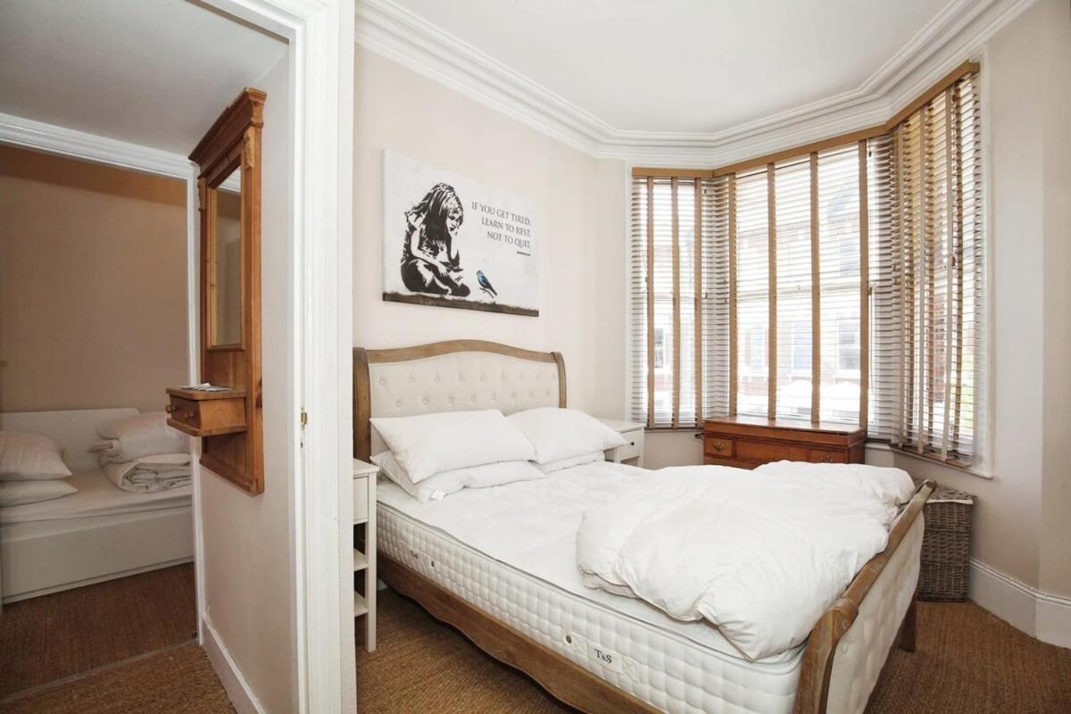 Cozy 2br Flat Sleeps 3 Apartment *