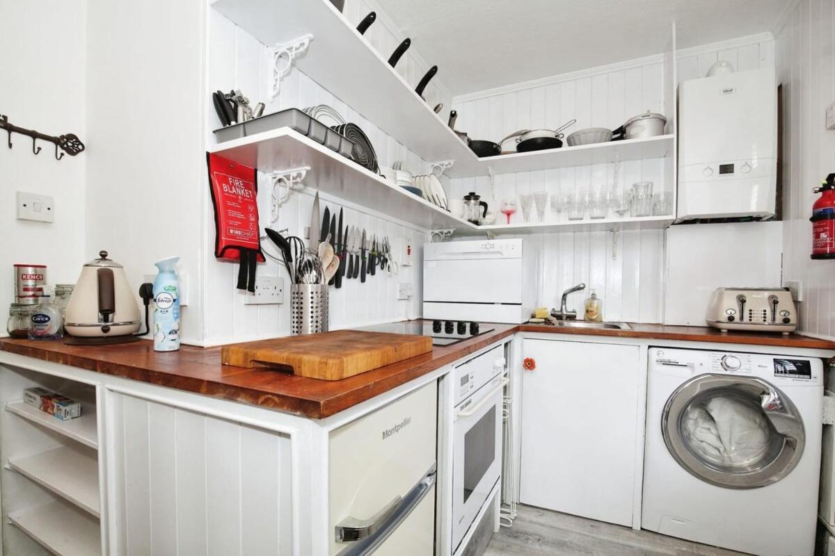 Apartment Cozy 2br Flat Sleeps 3