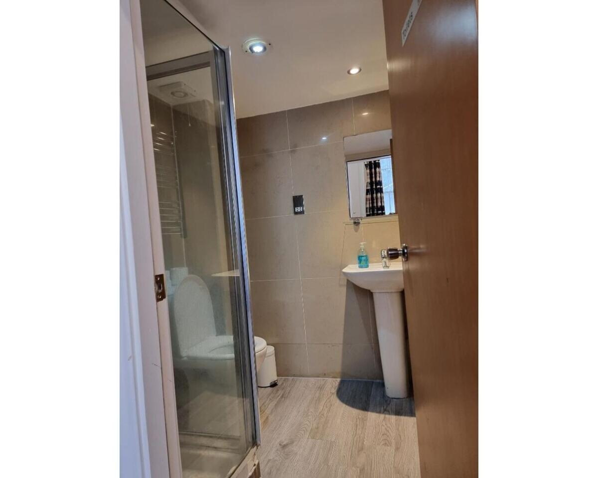 Fg2- Mezzanine Flat Fits 3 Near Hyde Park * London