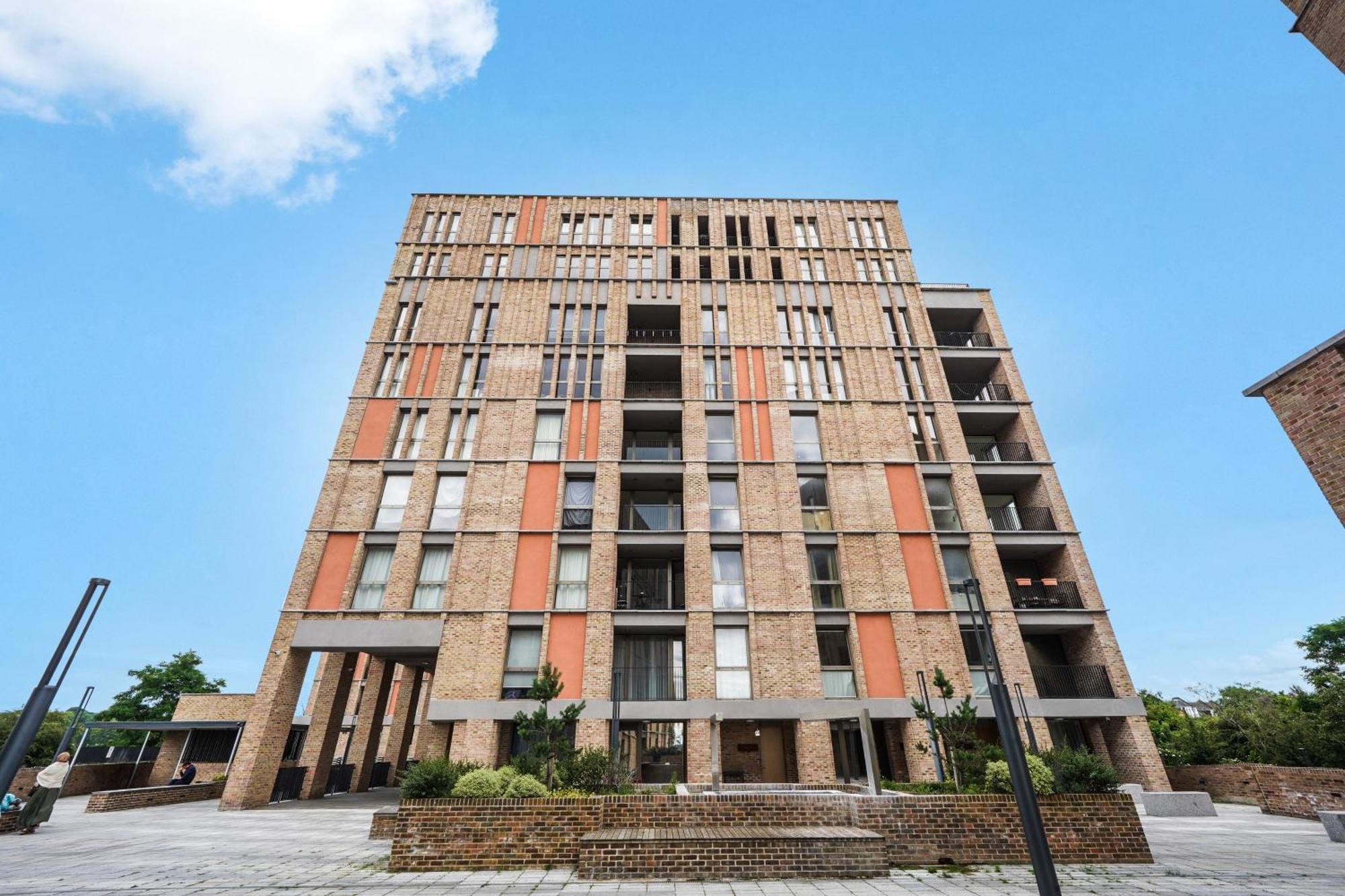 The Zurich Apartment, 6 Beds, 15mins To London, 10mins Wembley Stadium Leilighet *