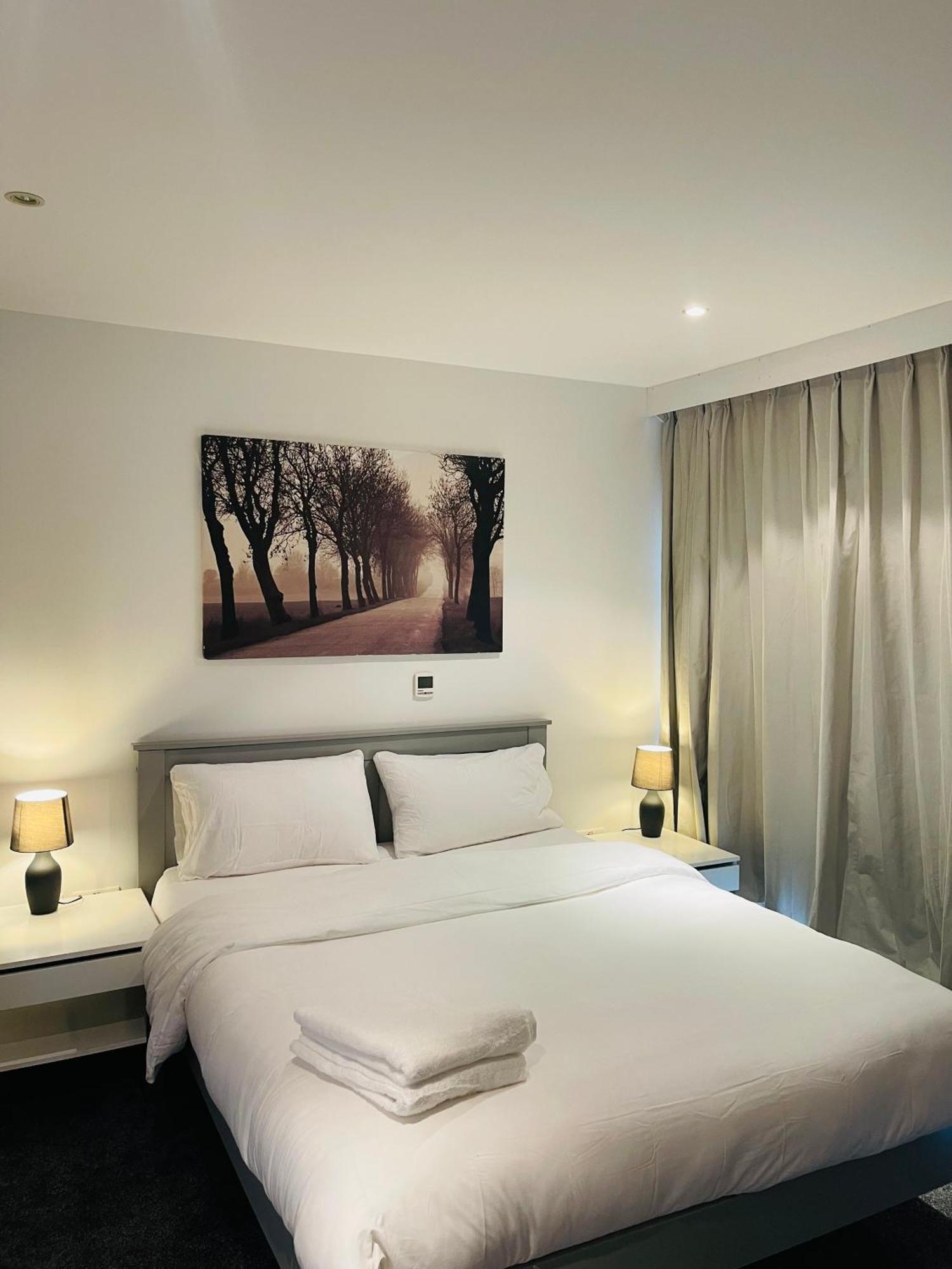Modern Luxury 2 Bedroom In Excel Londres