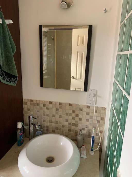 Lägenhet Cozy 1-bedroom In Turnham London