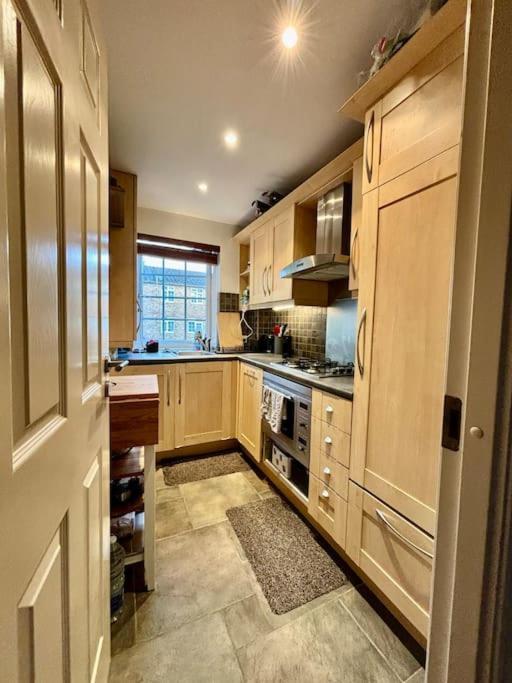 Cozy 1-bedroom In Turnham Lägenhet