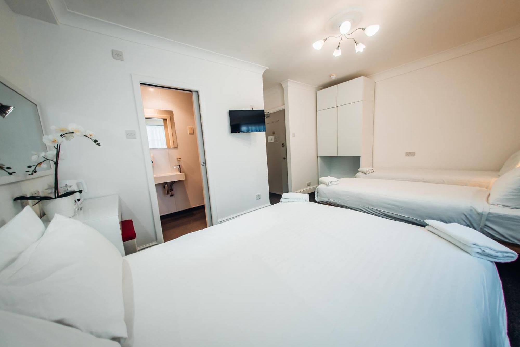 Guest house Meridiana London