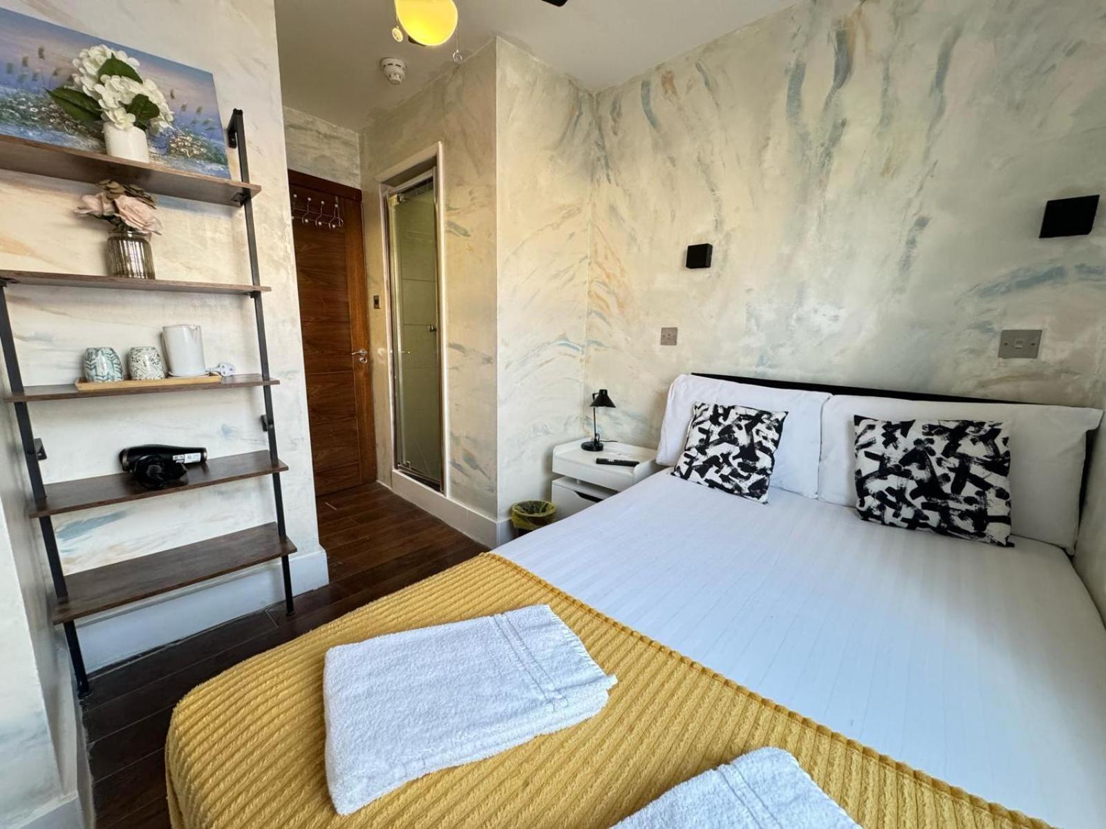 Nd - Hyde Park Hotell
