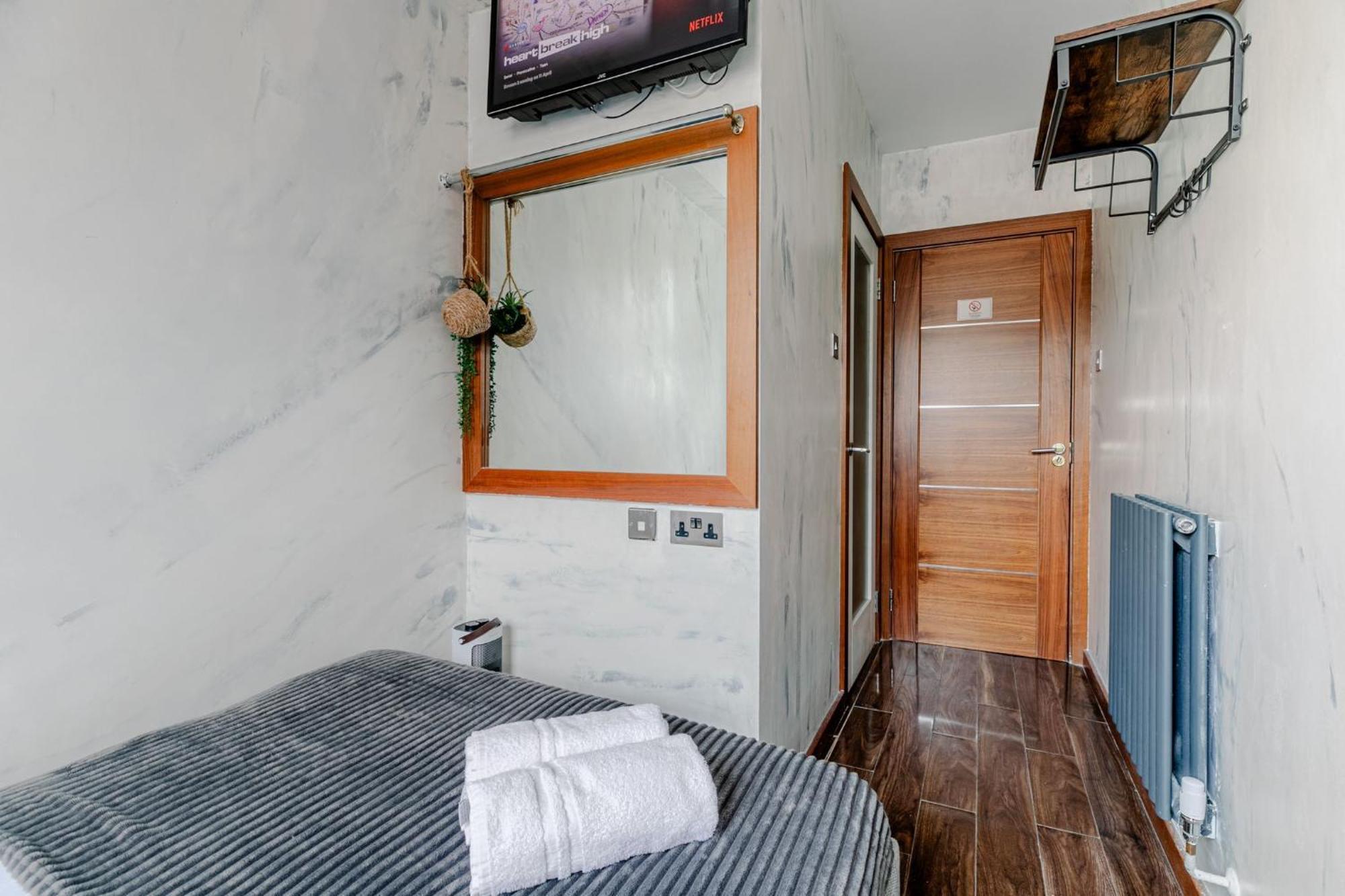Nd - Hyde Park Hotell 2*
