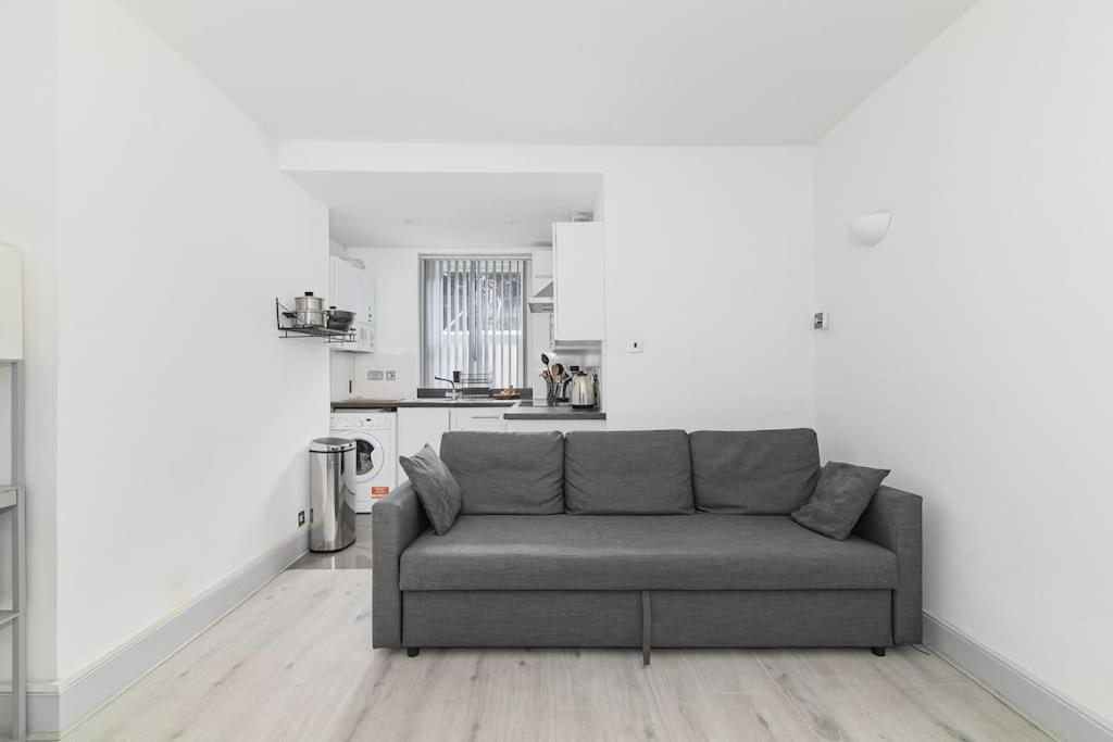 Appartement One Bed Flat In Chiswick Londen