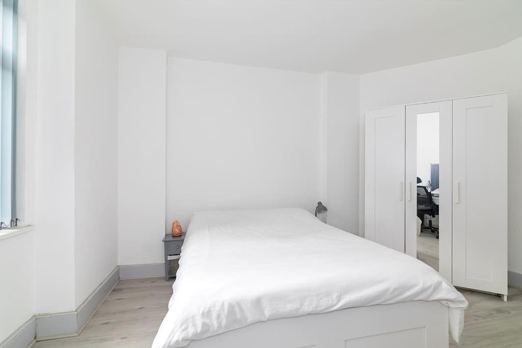 Appartement One Bed Flat In Chiswick Londen