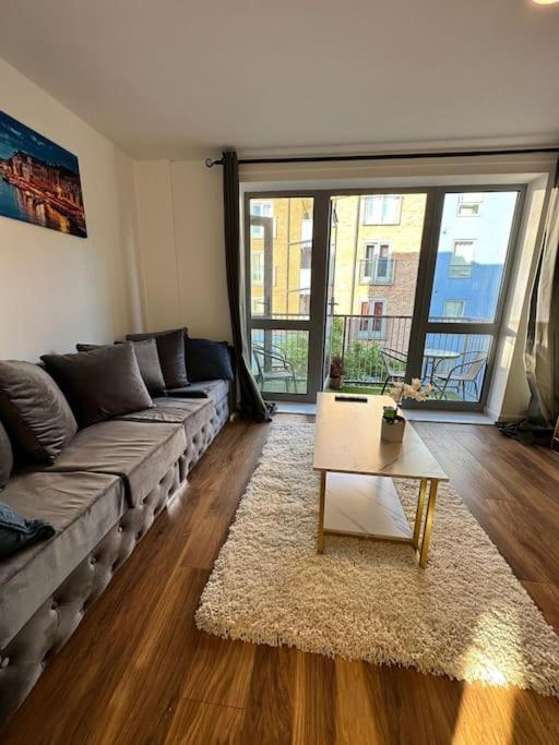 Apartment Stylish Zone 2 London