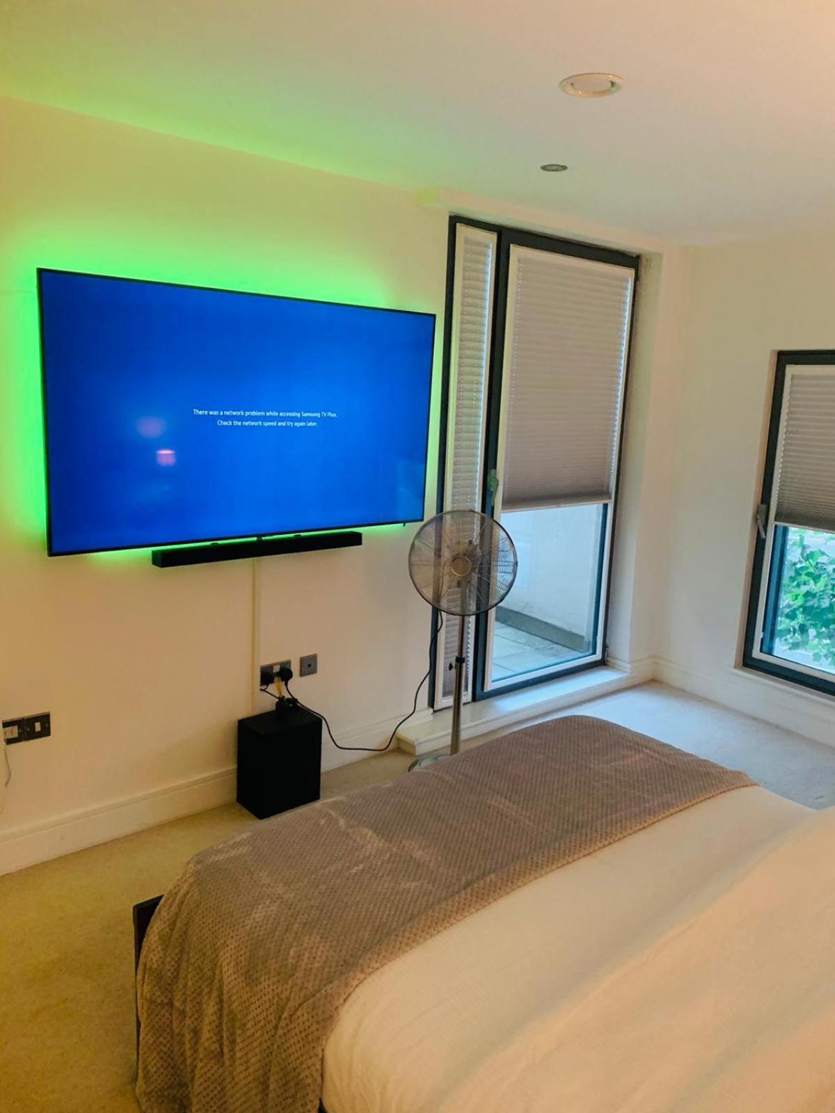 Sim Luxury Leilighet London