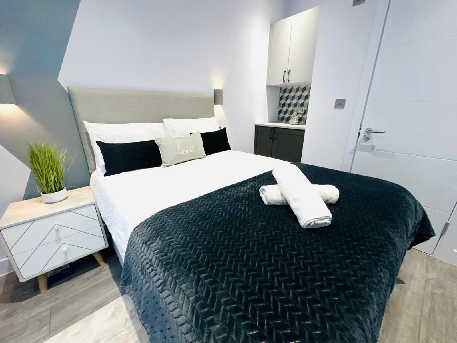 Sw18 Great Location Perfect For Tourist Pensionat