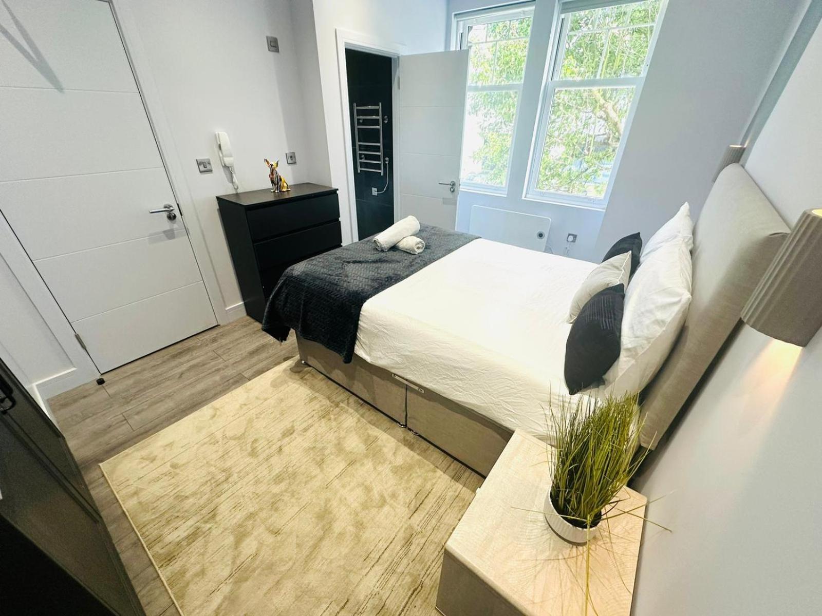 Sw18 Great Location Perfect For Tourist Pensionat
