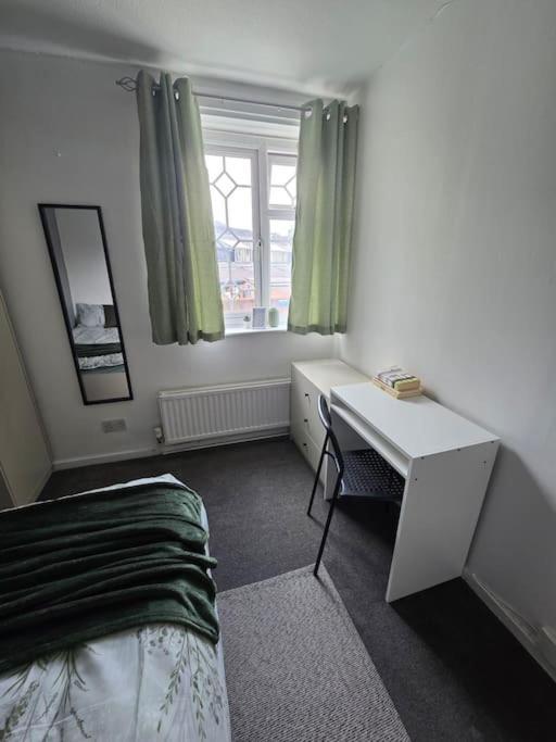 Beautiful In Prime Location! * Londra