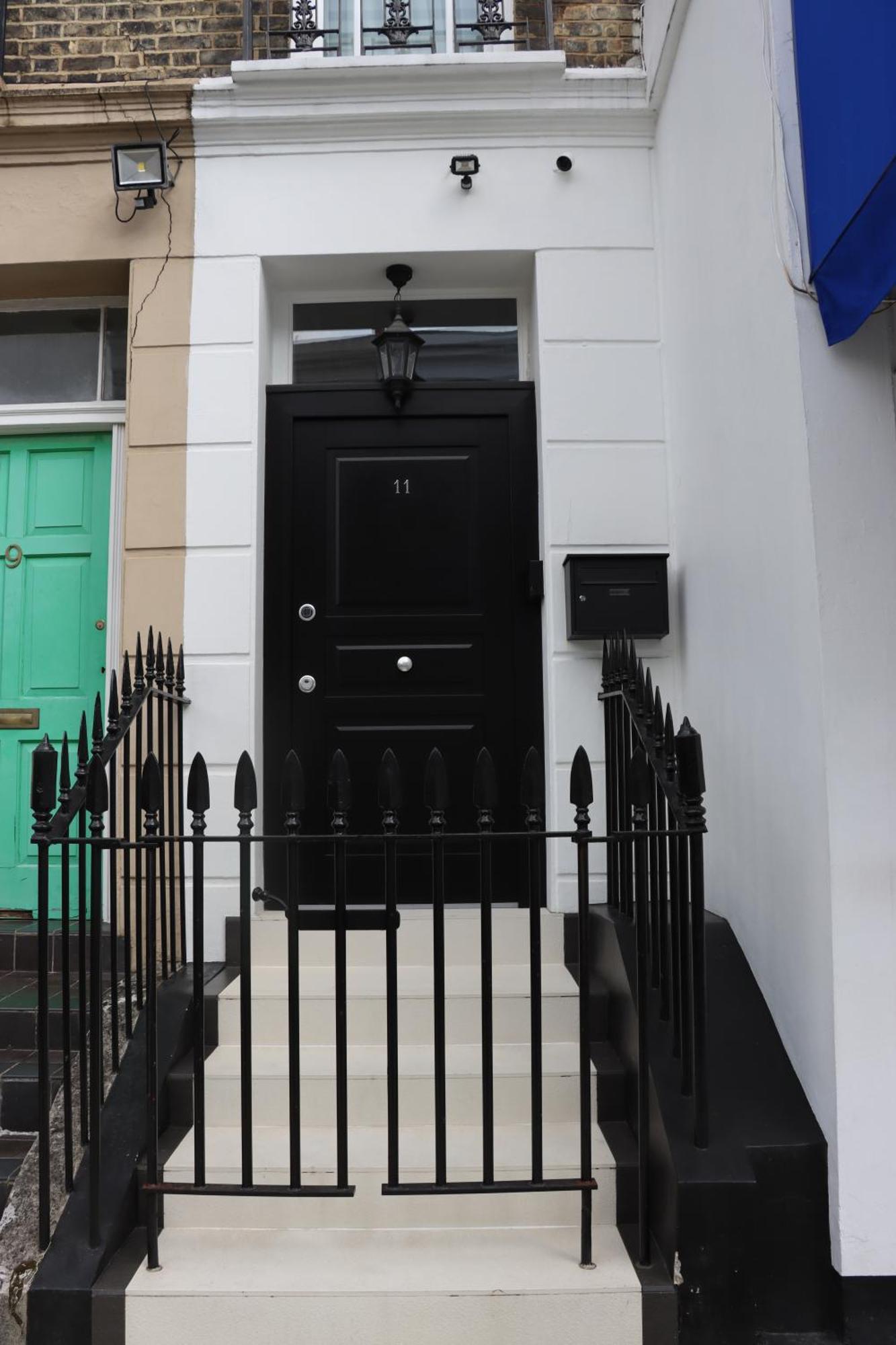 Beautiful & Luxurious 3 Bed Home, With Amazing Terrace Apartment