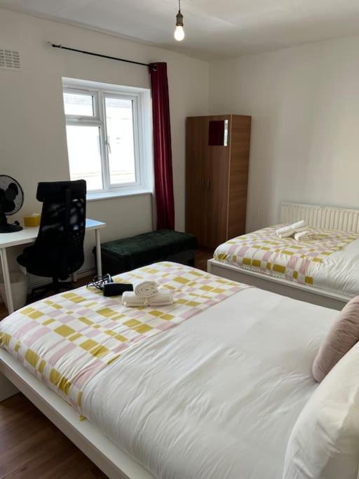 Lovely 4 Bedroom Spacious House In Camden Town-central Ferienhaus London