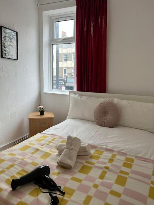 Lovely 4 Bedroom Spacious House In Camden Town-central Ferienhaus *