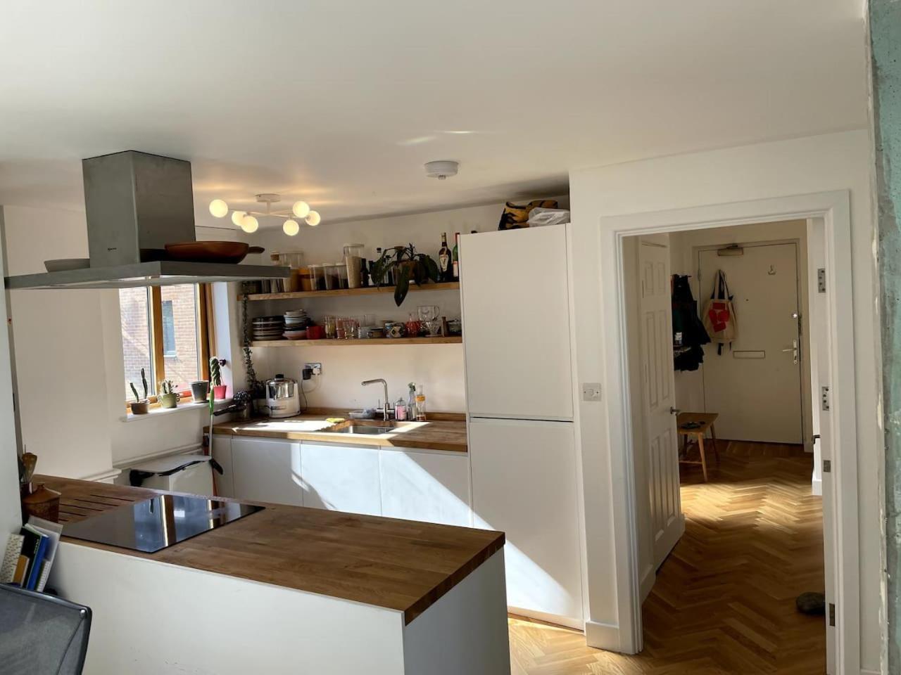 Appartement Idyllic Flat Over River Lea Londres