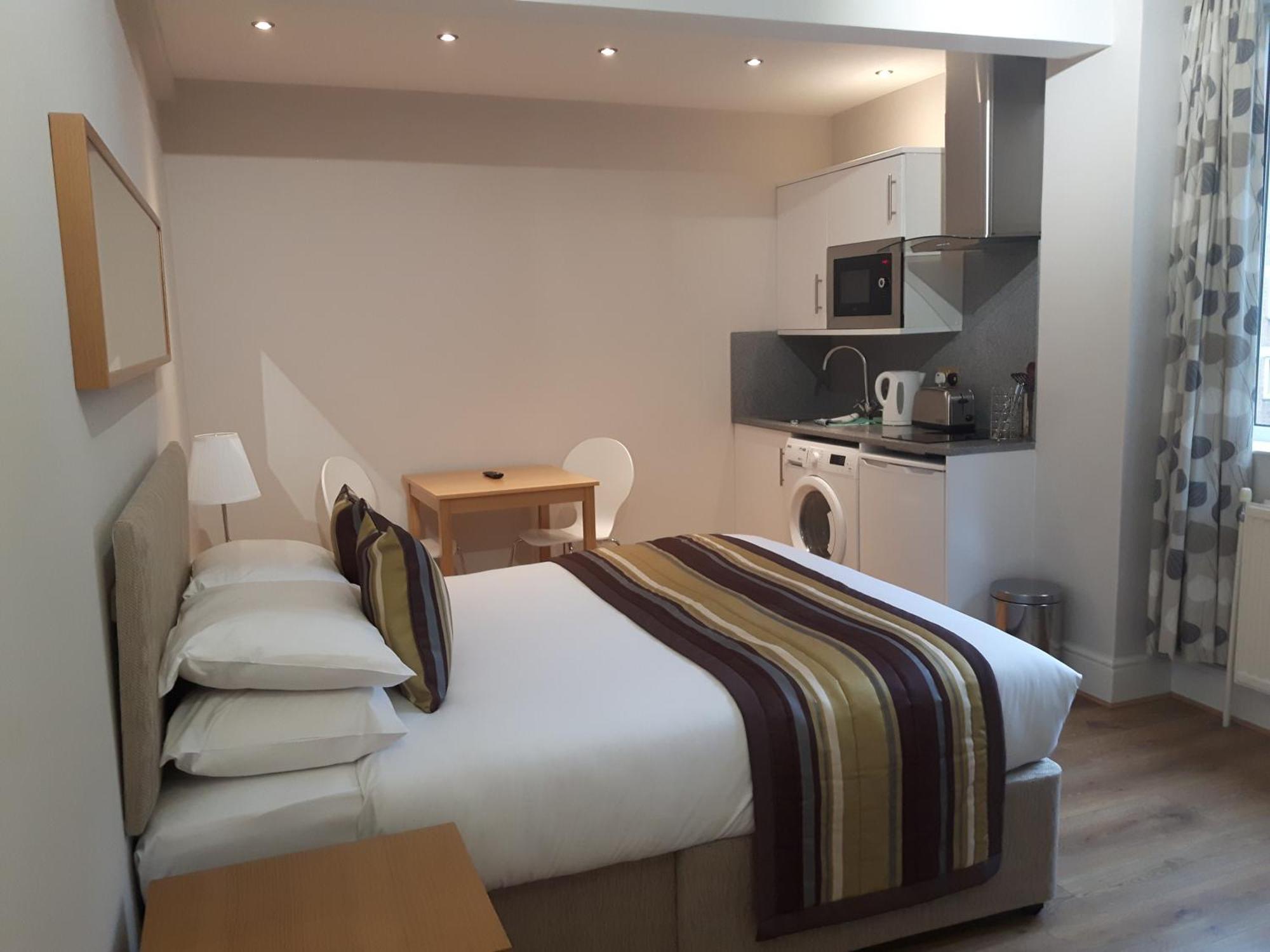Apartment Chelsea Cloisters Serviced *