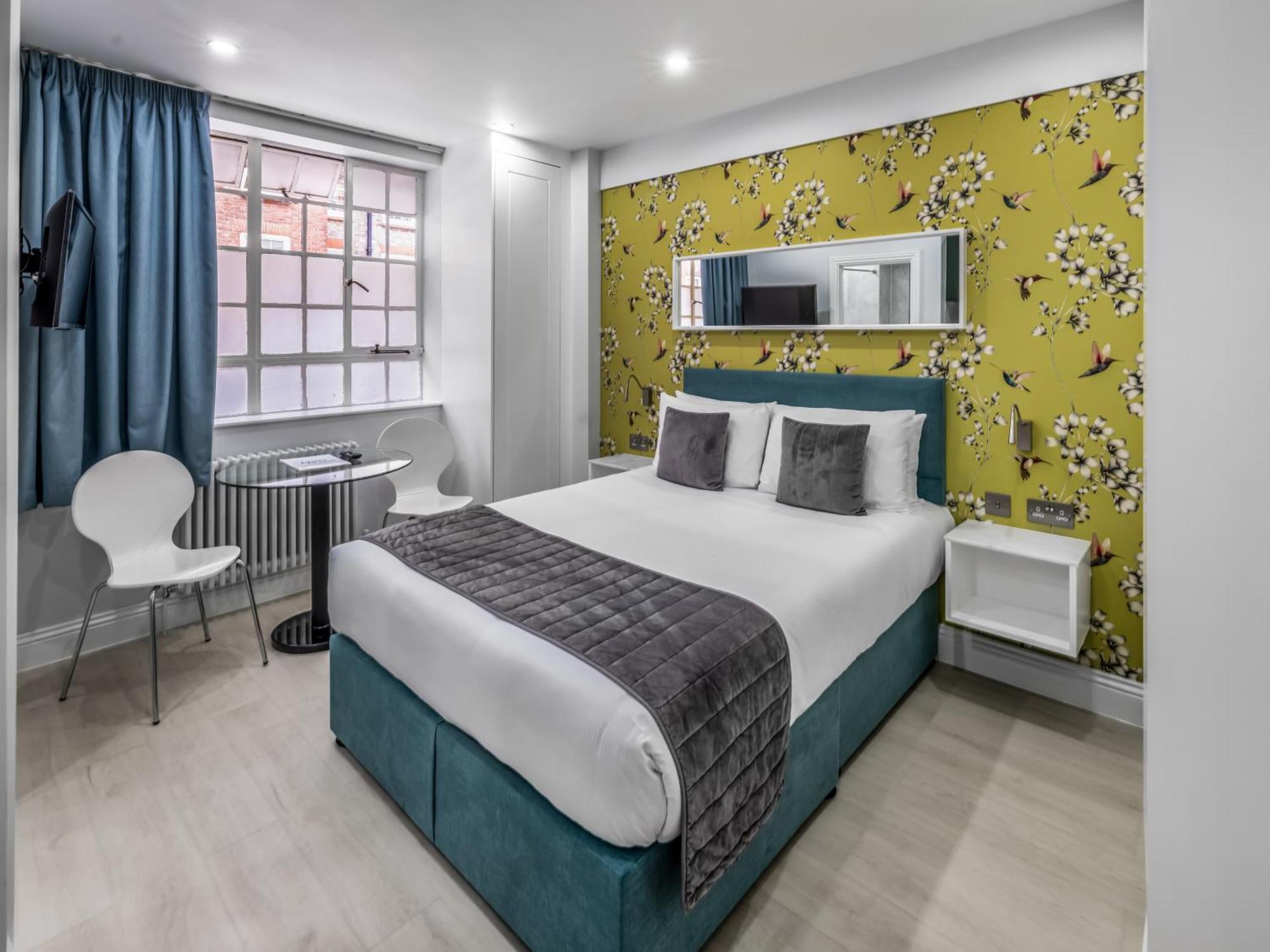 Chelsea Cloisters Serviced Apartment